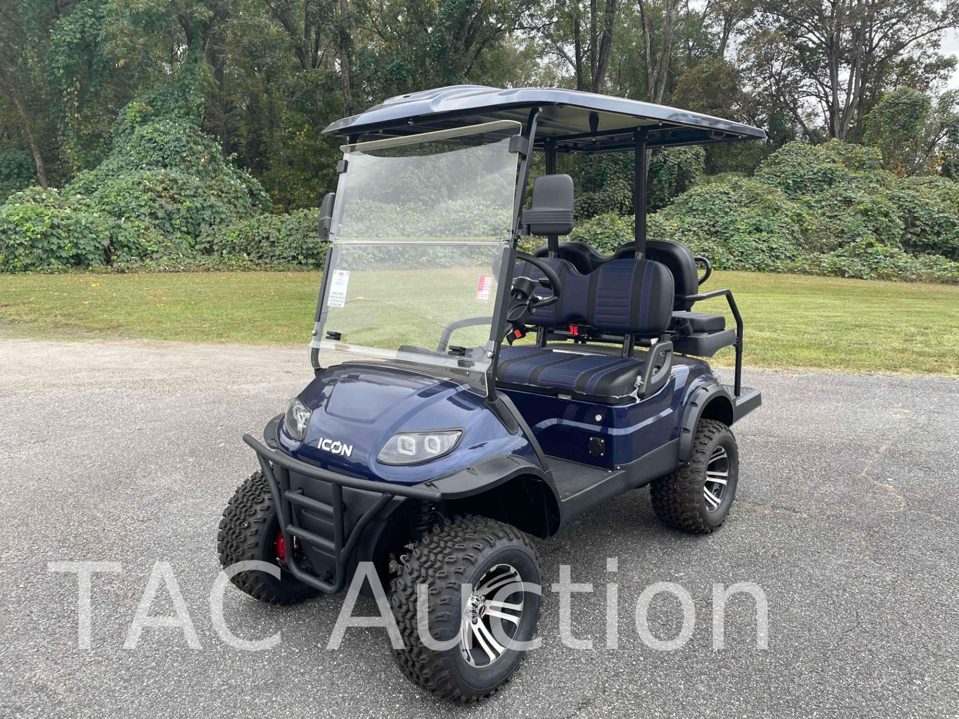 New 2023 ICON i40L Electric Golf Cart W/ Charger