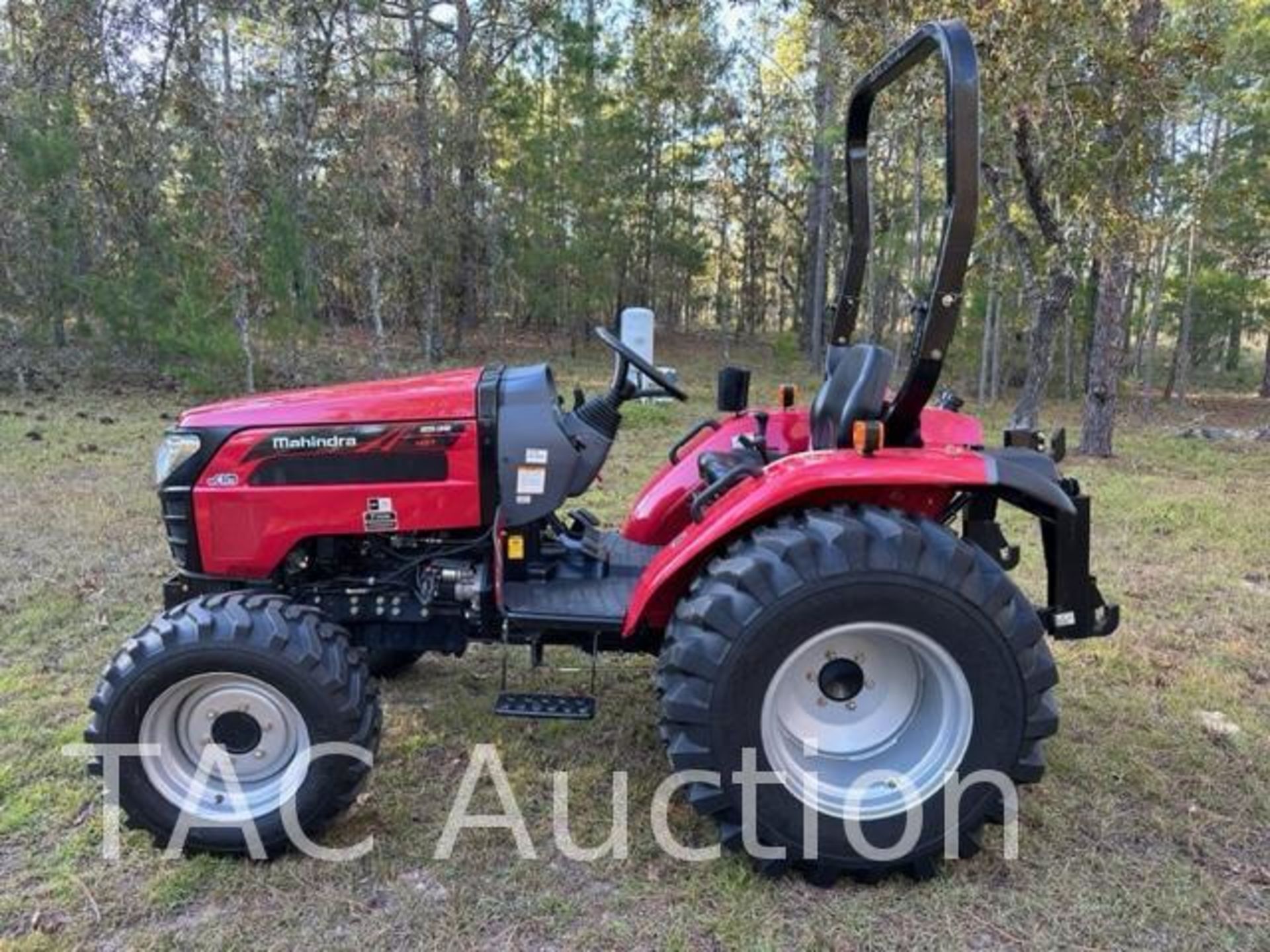 2020 Mahindra 2538 HST 4x4 Tractor - Image 2 of 24