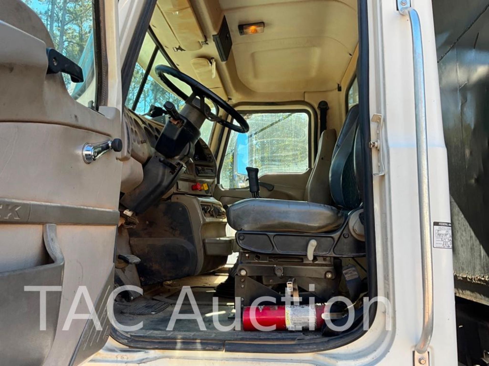 2007 Mack CHN613 Dump Truck - Image 12 of 87