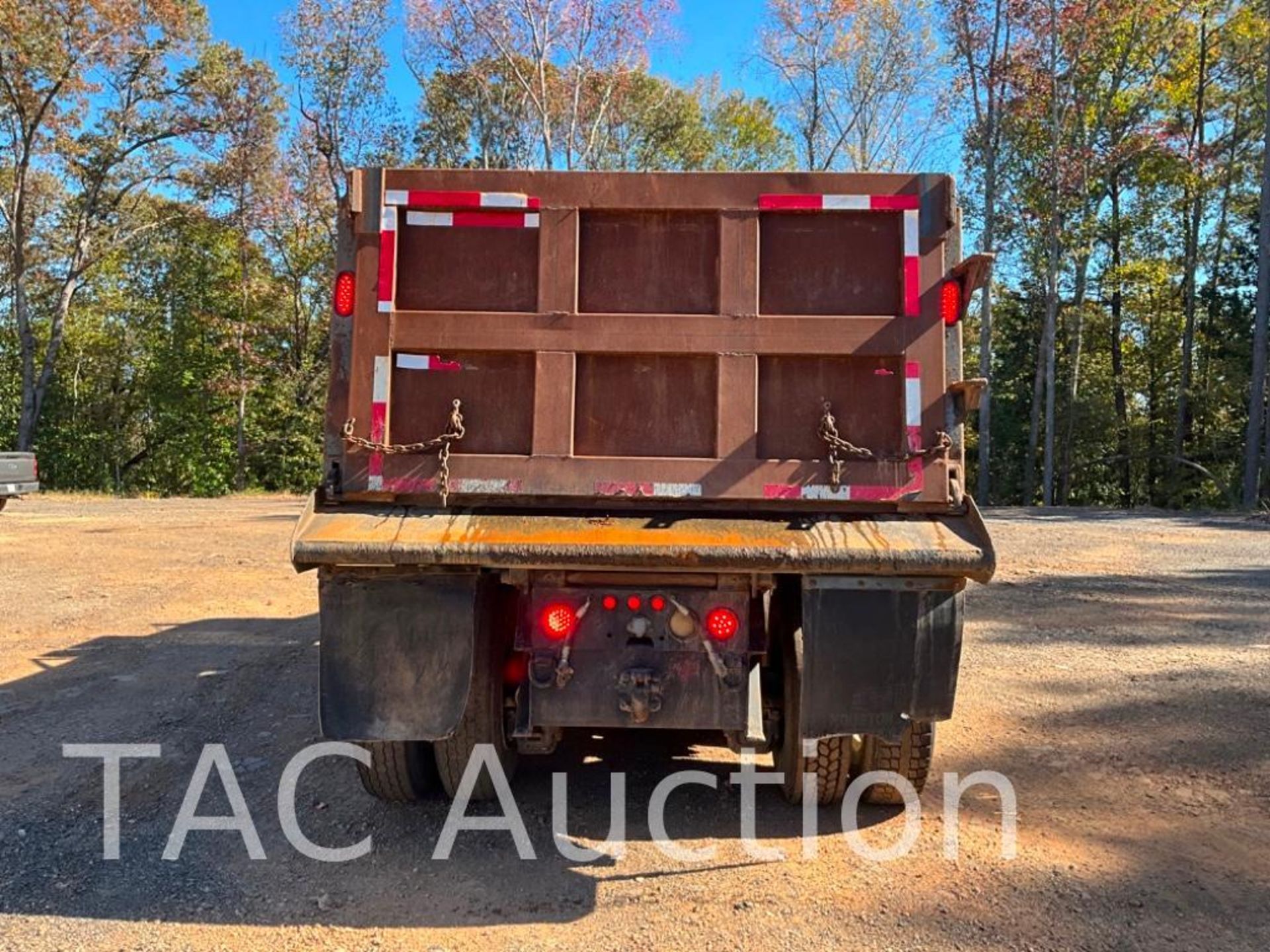 2007 Mack CHN613 Dump Truck - Image 4 of 87