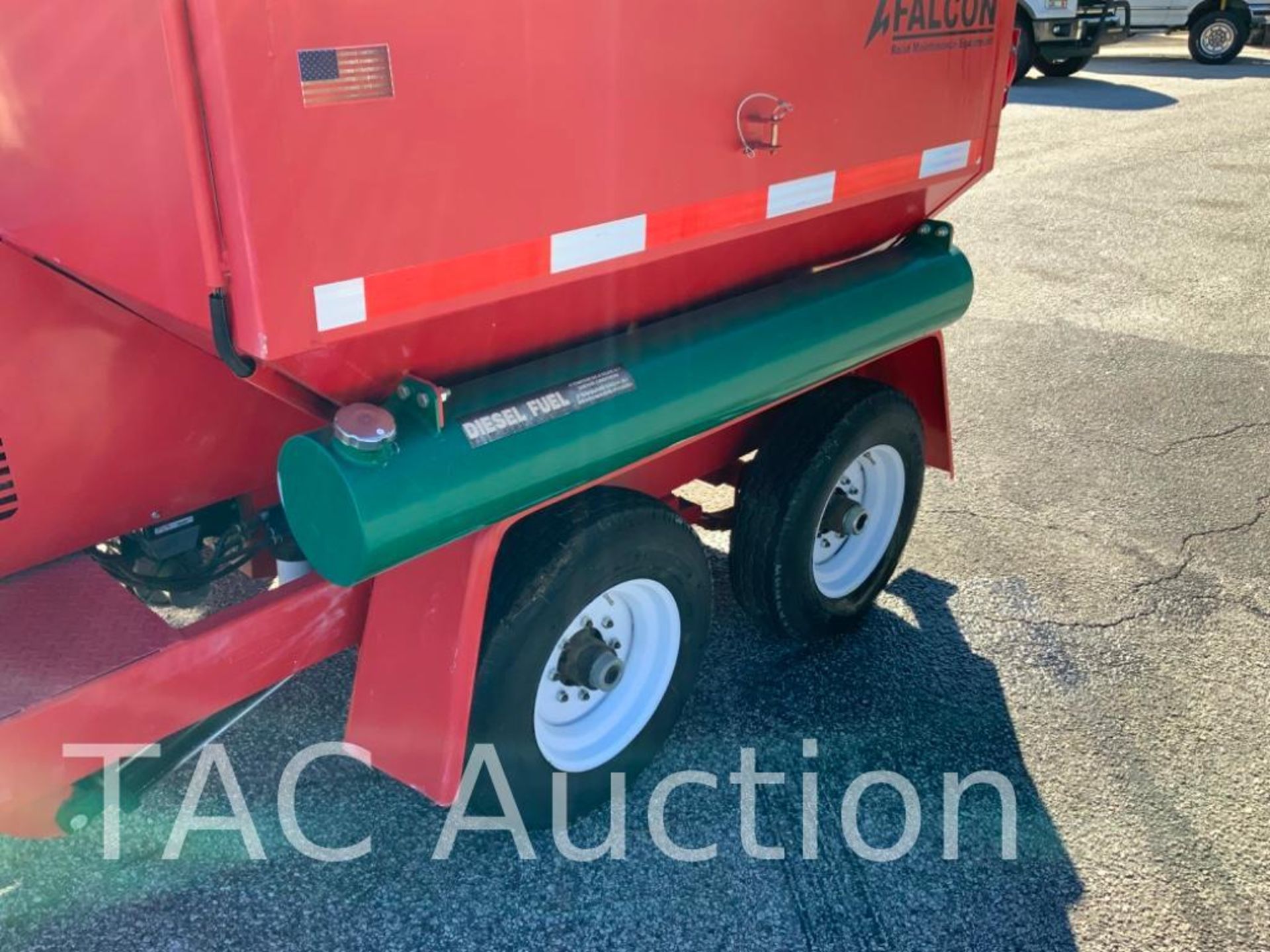 2010 4 Ton Falcon Towable Asphalt Recycler and Hot Box Trailer - Image 23 of 29