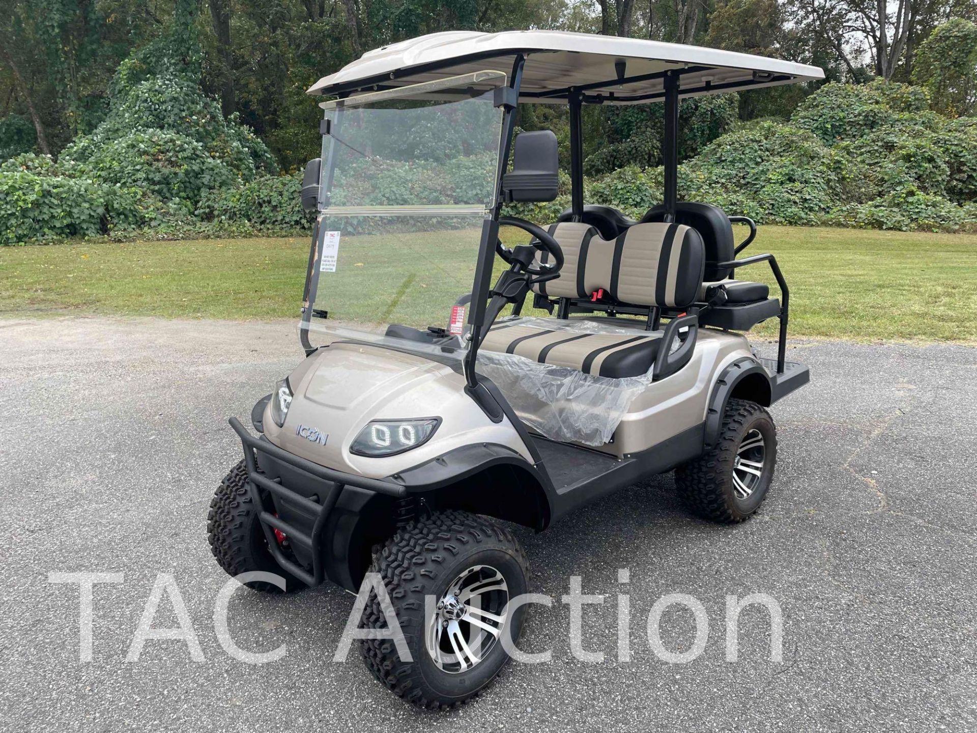 New 2023 ICON i40L Electric Golf Cart W/ Charger