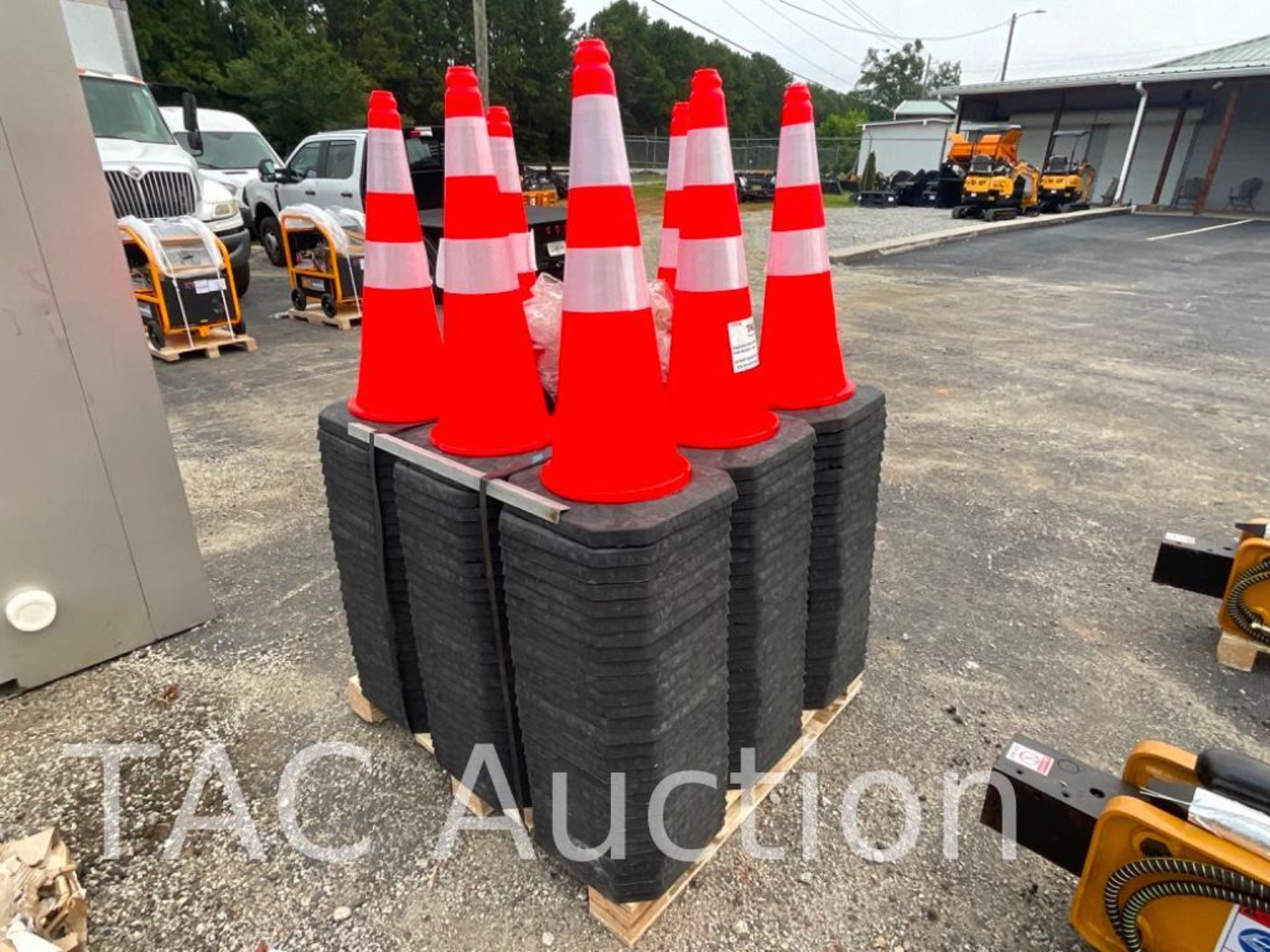 New (250 count) Pallet Of Traffic Cones - Image 2 of 5