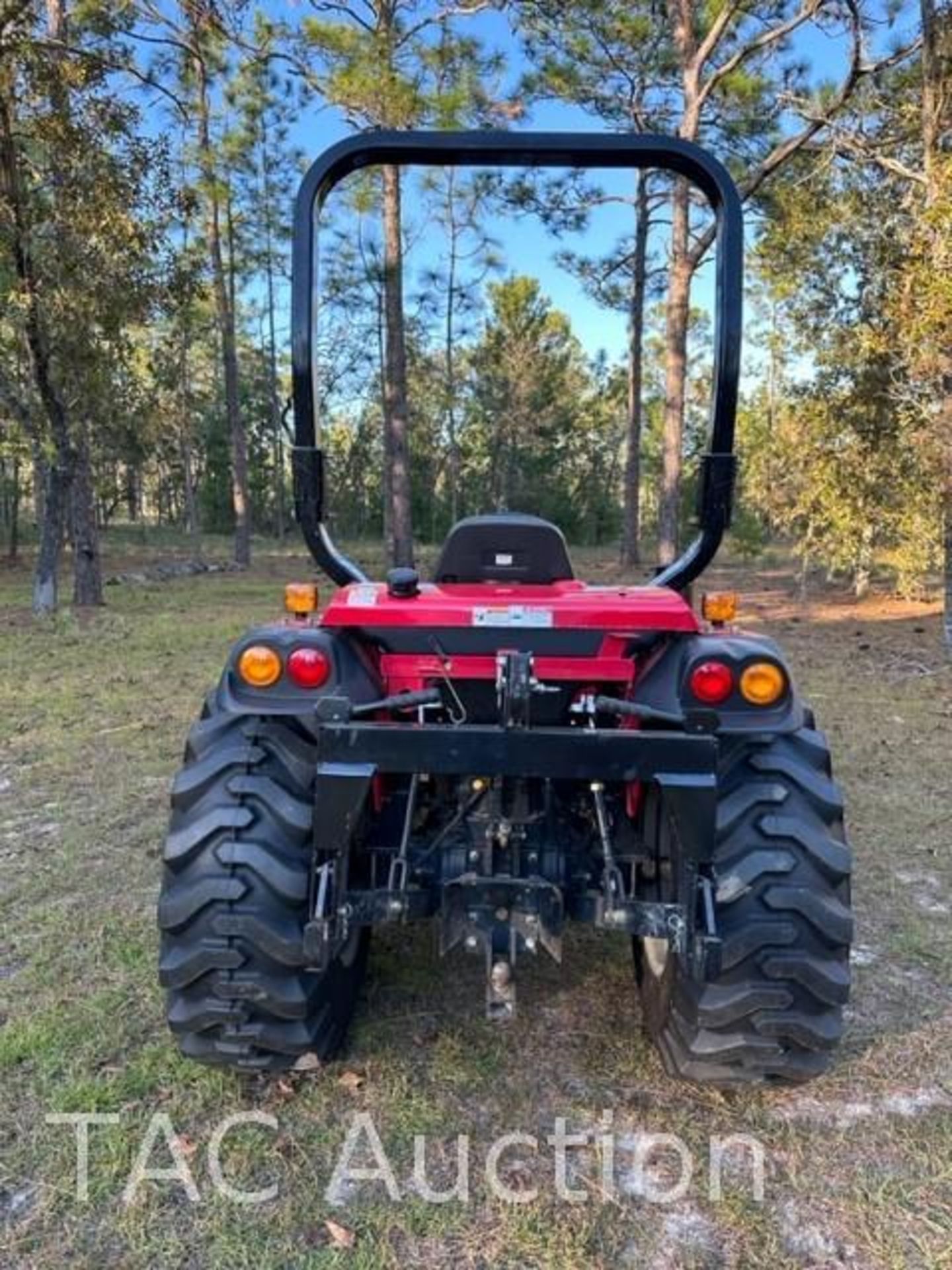 2020 Mahindra 2538 HST 4x4 Tractor - Image 17 of 24