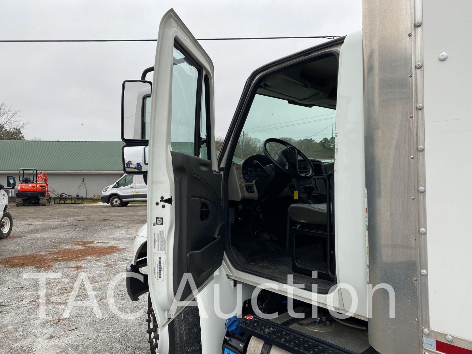 2019 International Durastar 4300 26ft Box Truck - Image 19 of 85
