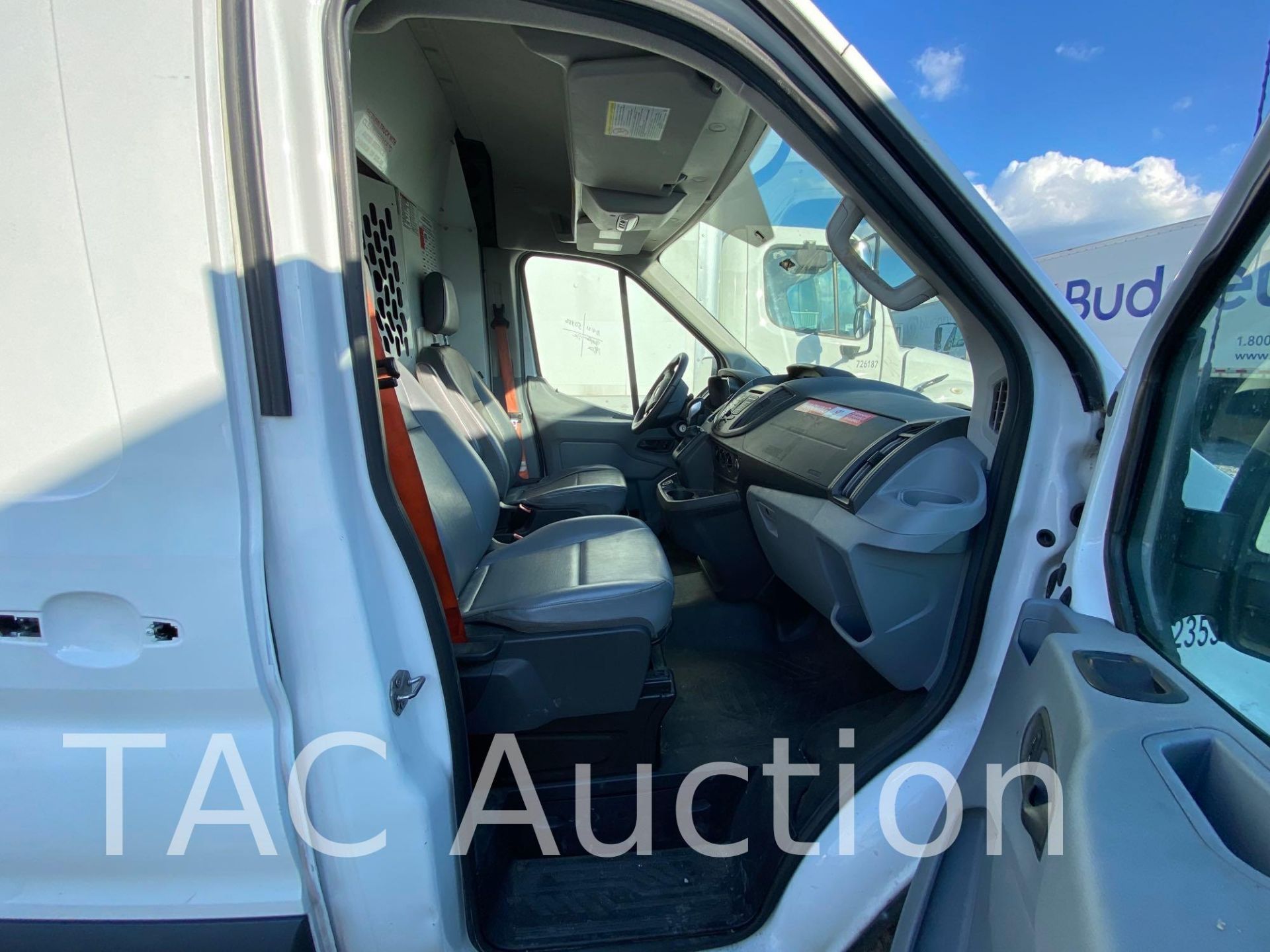 2018 Ford Transit 150 Cargo Van - Bild 28 aus 44