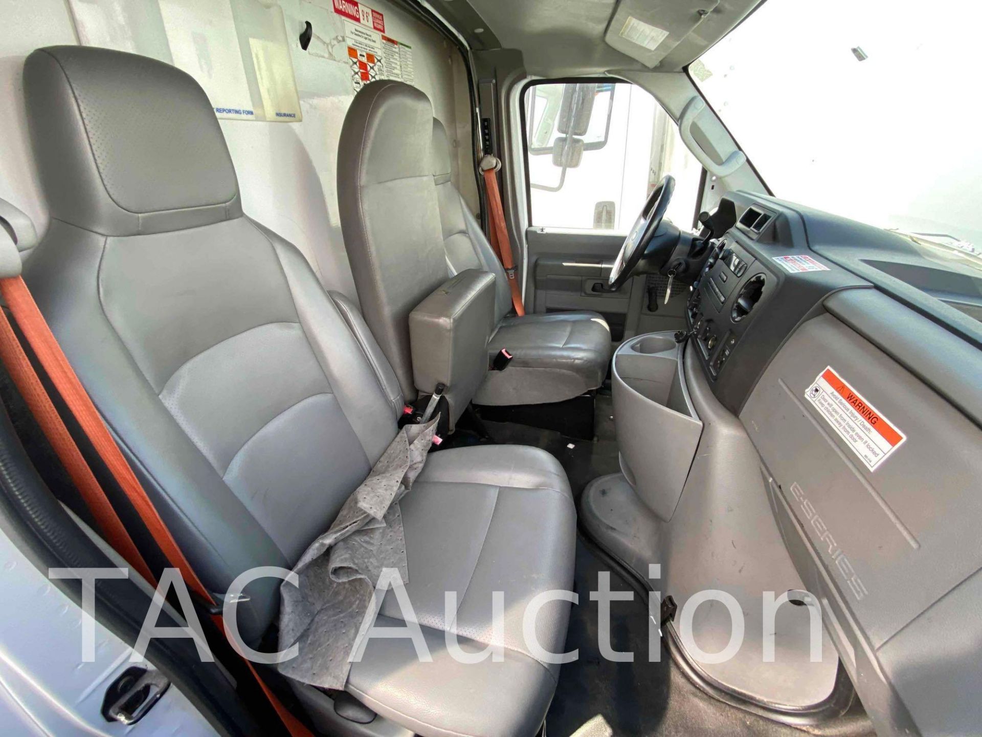 2014 Ford E-350 12ft Box Truck - Image 23 of 45