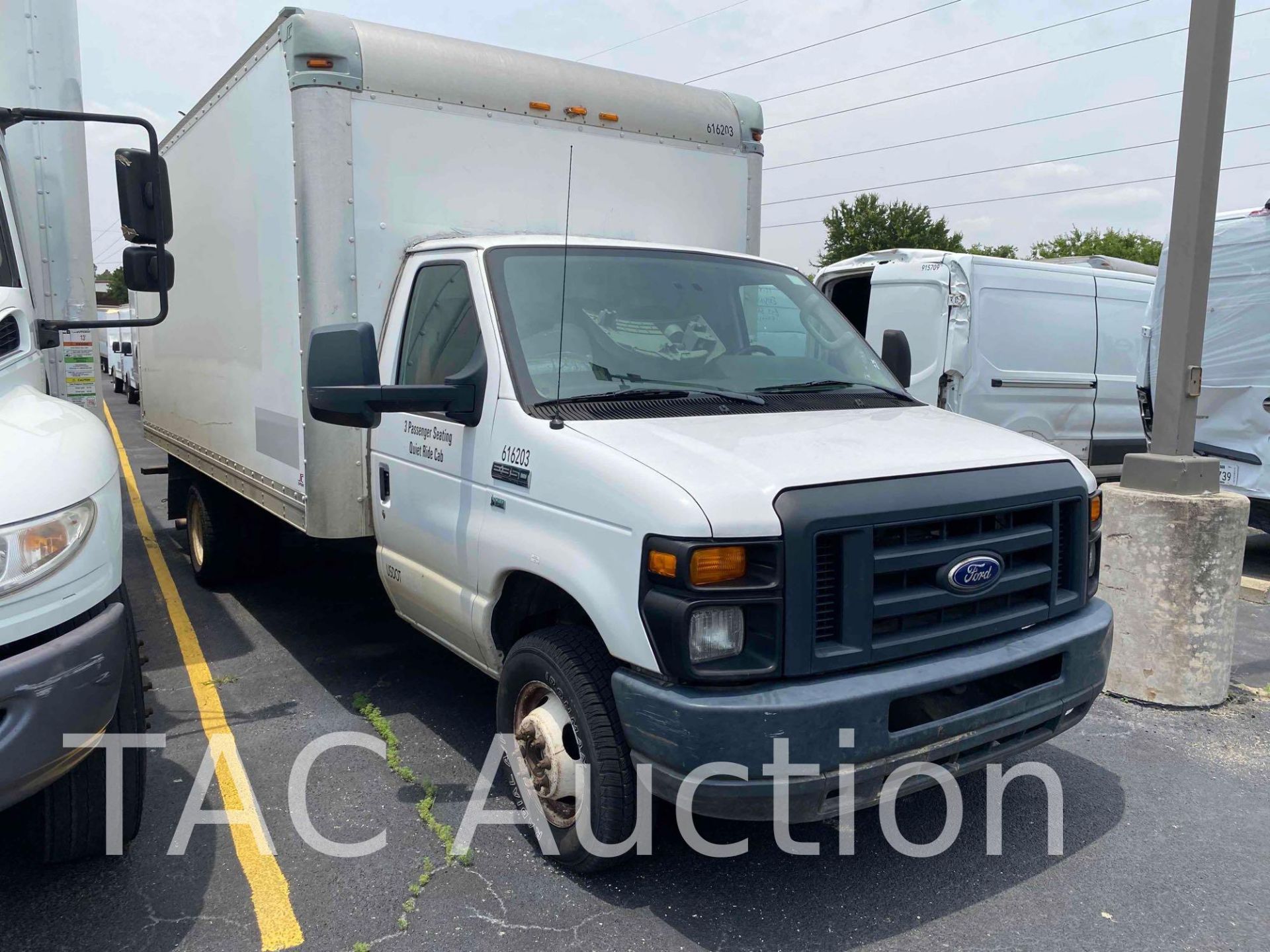 2016 Ford E-350 16ft Box Truck - Image 3 of 49