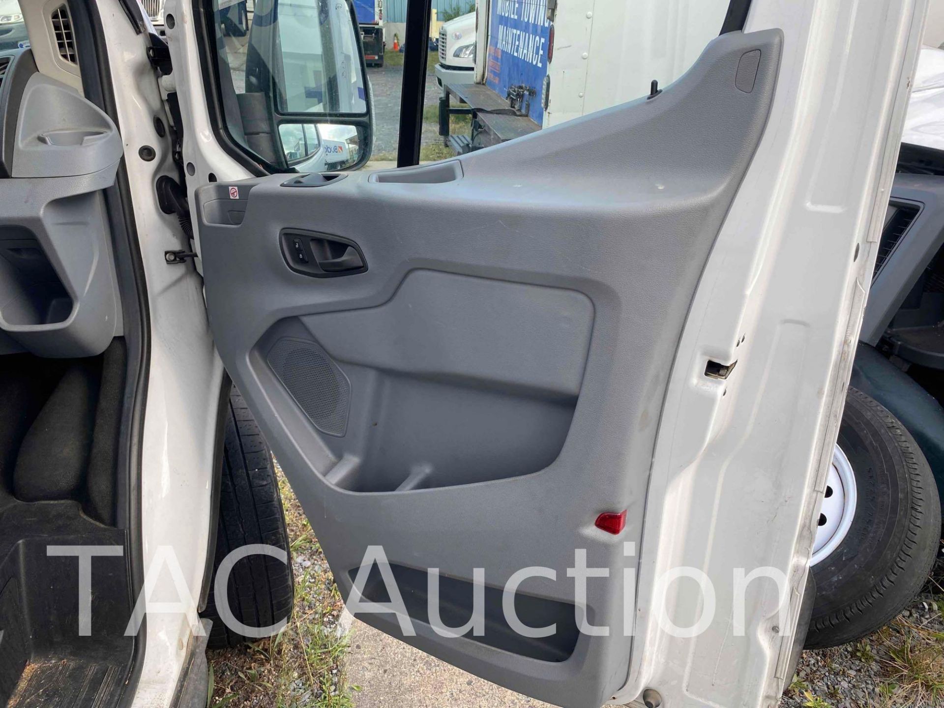 2019 Ford Transit 150 Cargo Van - Bild 26 aus 43