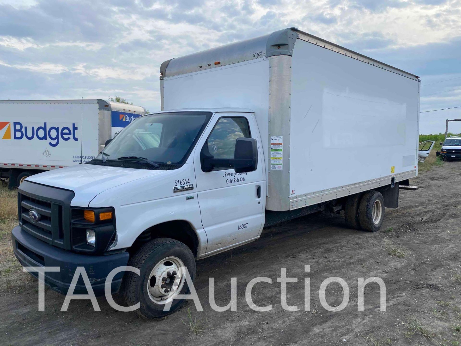 2015 Ford E-350 16ft Box Truck