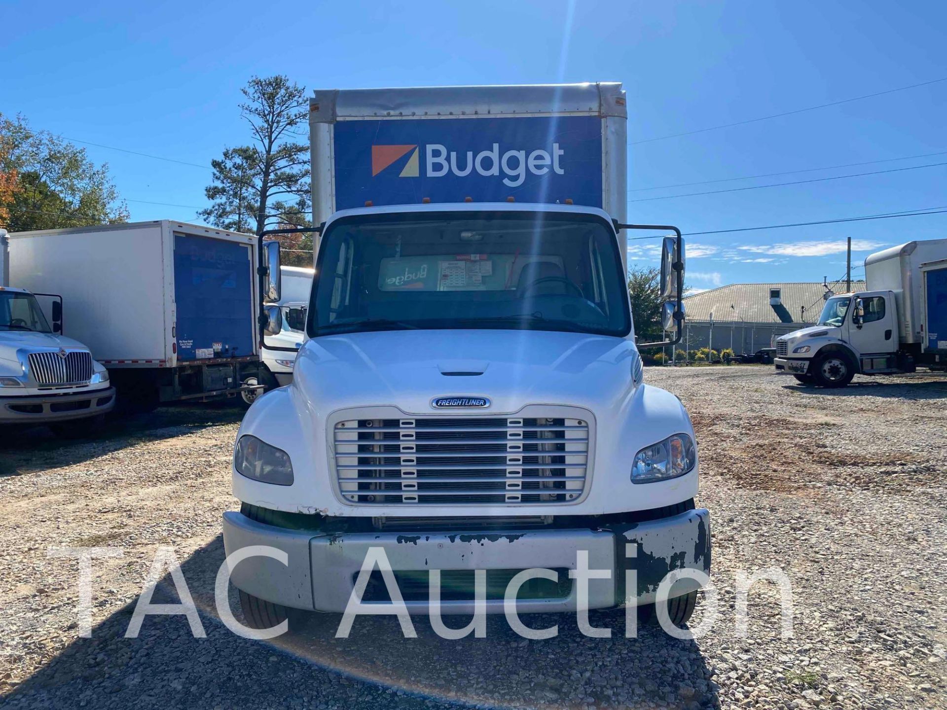 2016 Freightliner M2106 26ft Box Truck - Image 2 of 58