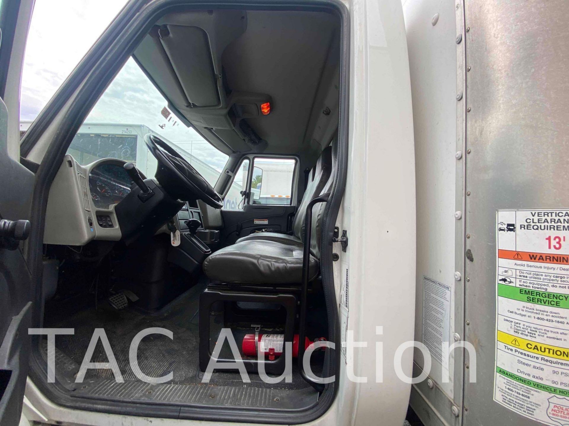 2016 International Durastar 4300 26ft Box Truck - Bild 18 aus 58