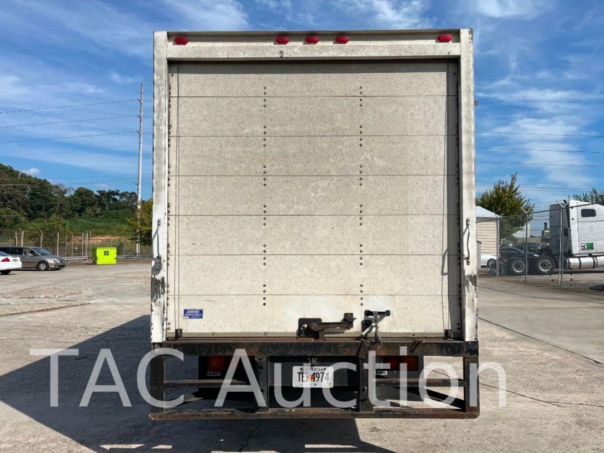 2012 Mitsubishi FUSO FEC72S 19ft Box Truck - Image 5 of 45