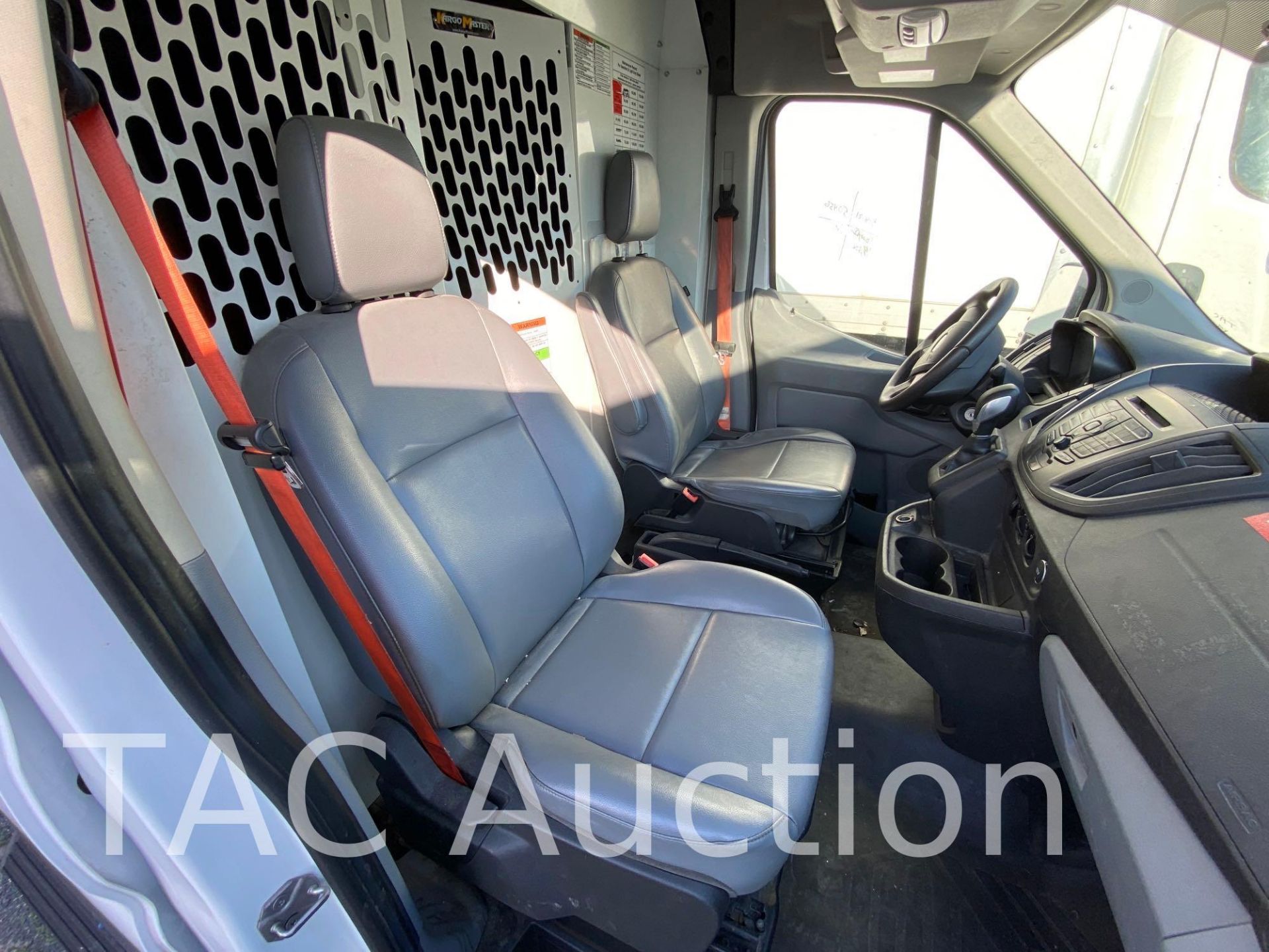 2018 Ford Transit 150 Cargo Van - Bild 29 aus 44