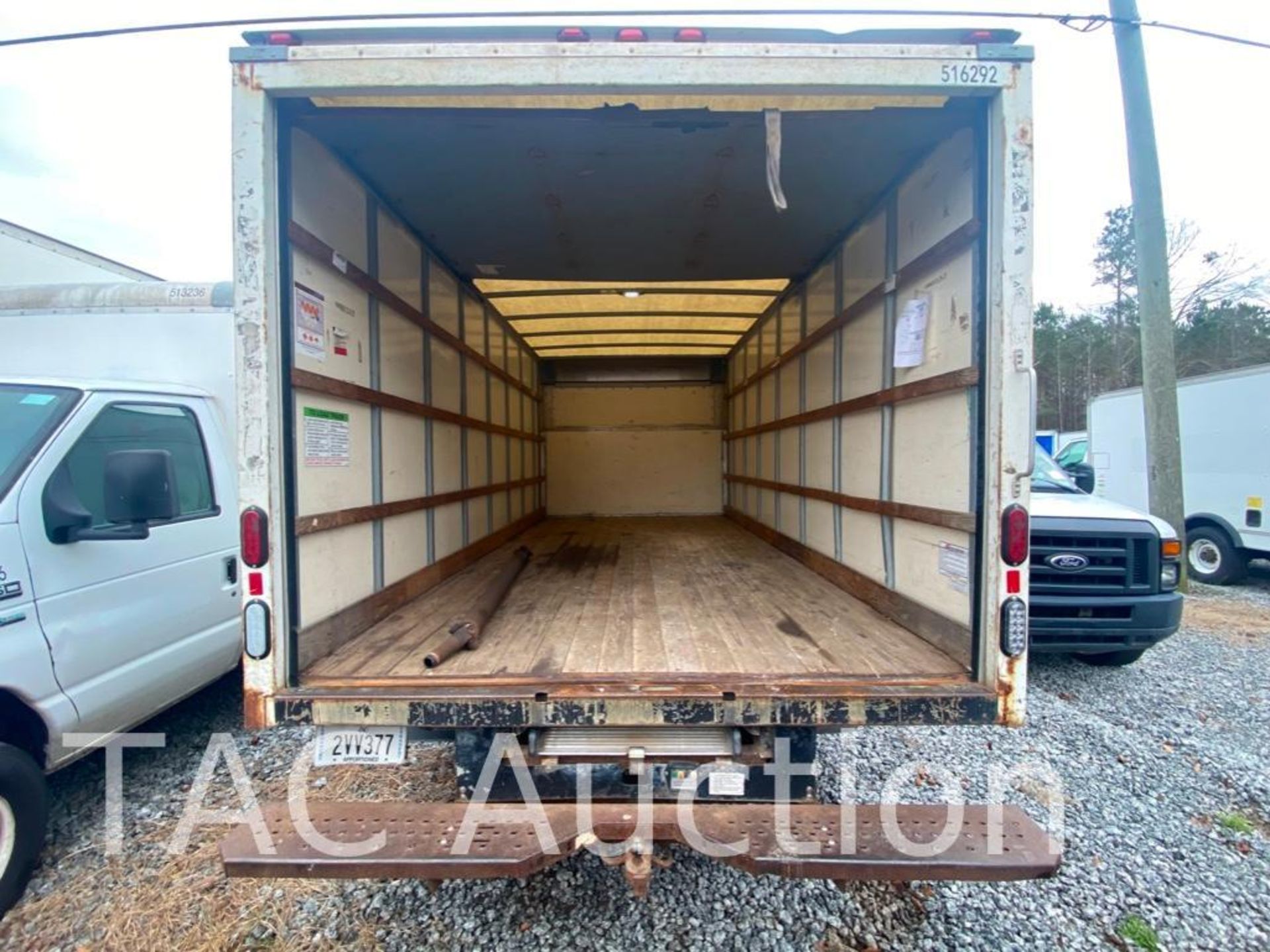 2015 Ford E-350 16ft Box Truck - Bild 9 aus 67