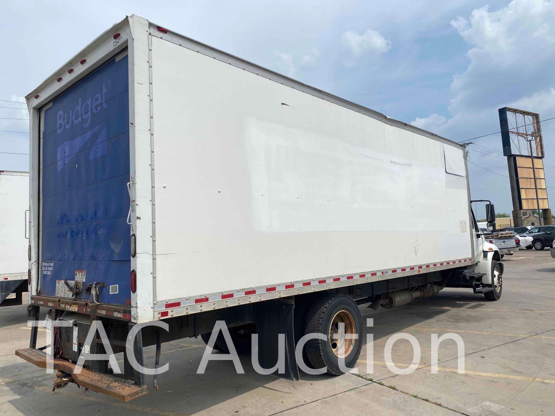 2017 International Durastar 4300 26ft Box Truck - Image 6 of 63