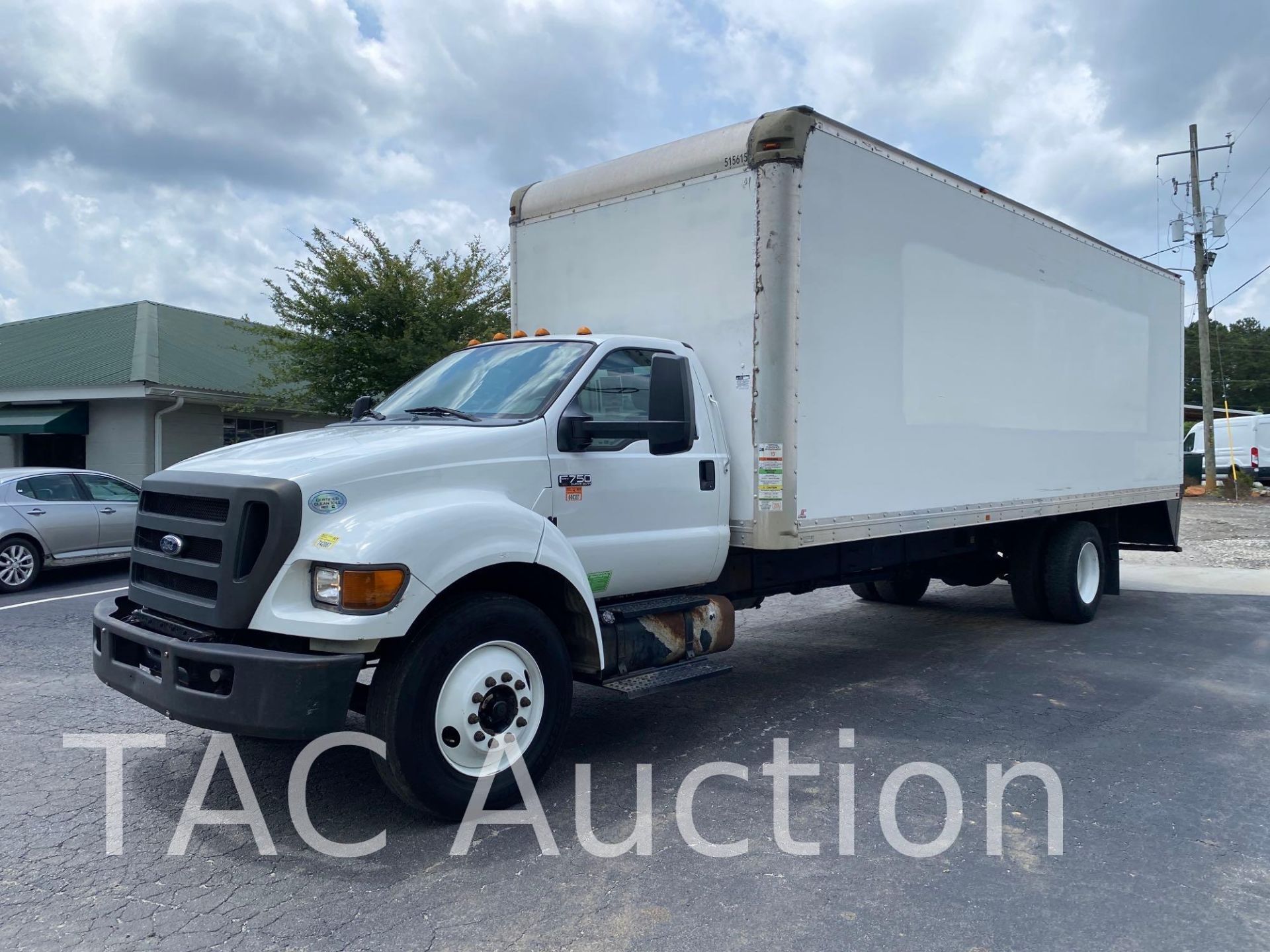 2015 Ford F-750 26ft Box Truck