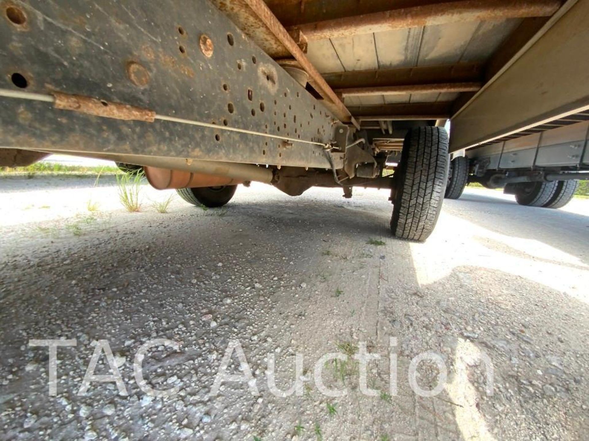 2014 Ford E-350 12ft Box Truck - Image 55 of 58