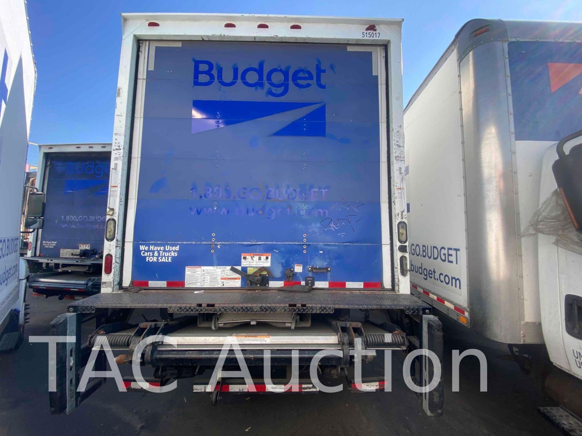 2016 Freightliner M2106 26ft Box Truck - Image 5 of 67