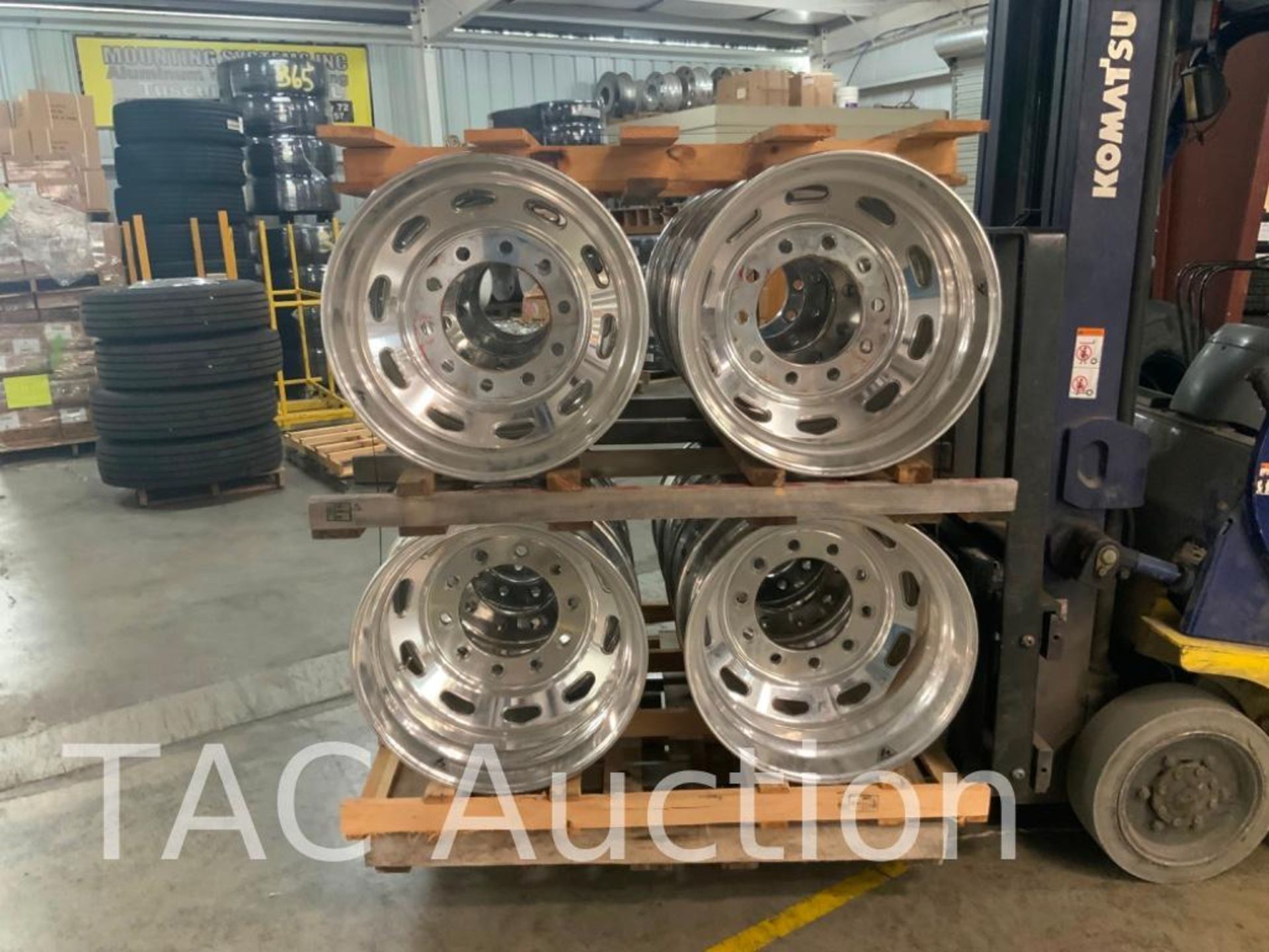 New (16) Accuride Aluminum Wheels 8.25X22.5