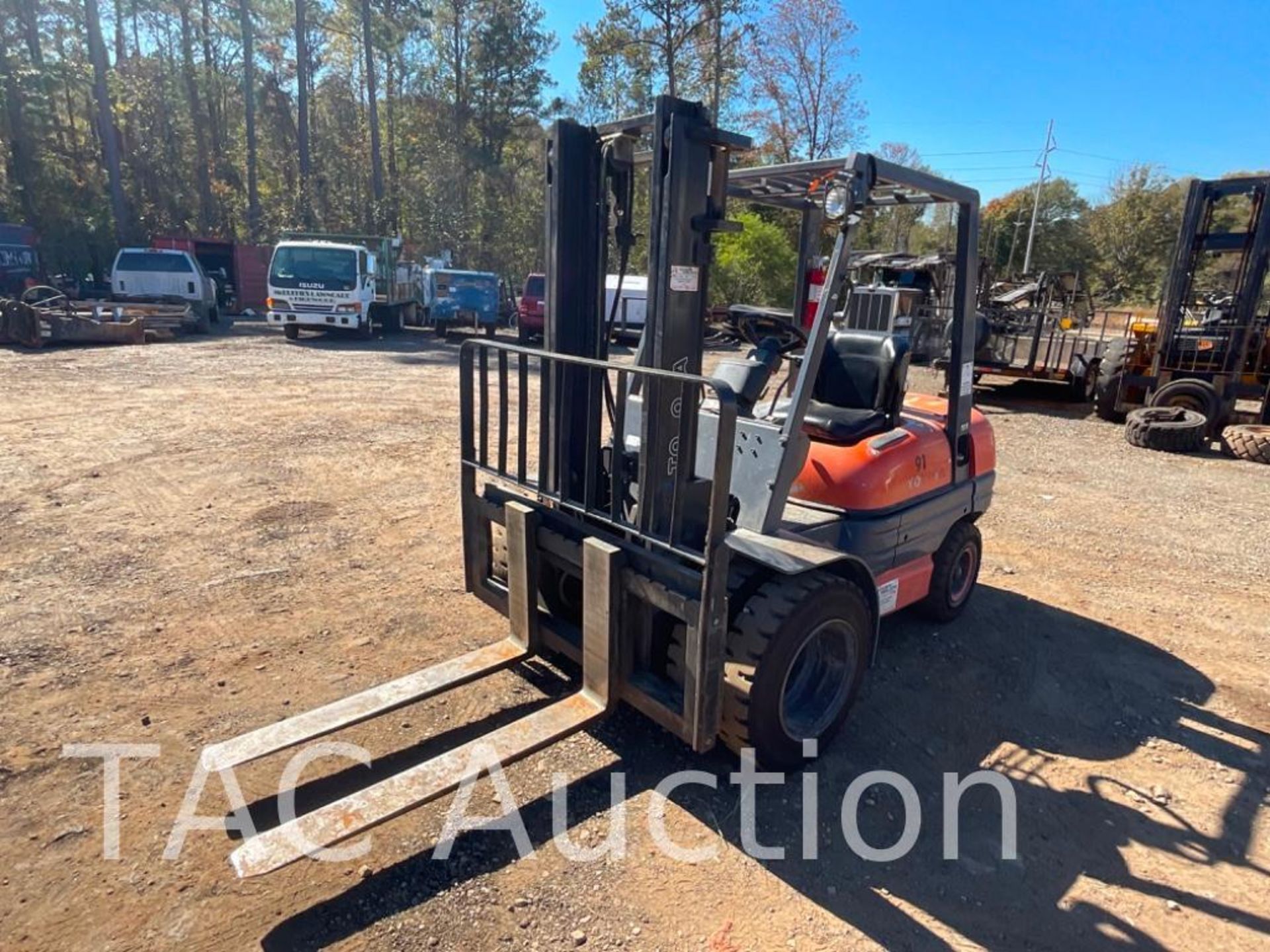 Toyota 62-6FDU30 6000lb Forklift