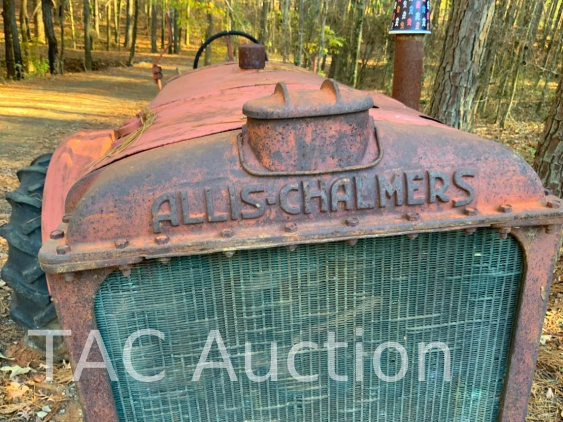 Allis Chalmers Tri Cycle Antique Farm Tractor - Image 8 of 16