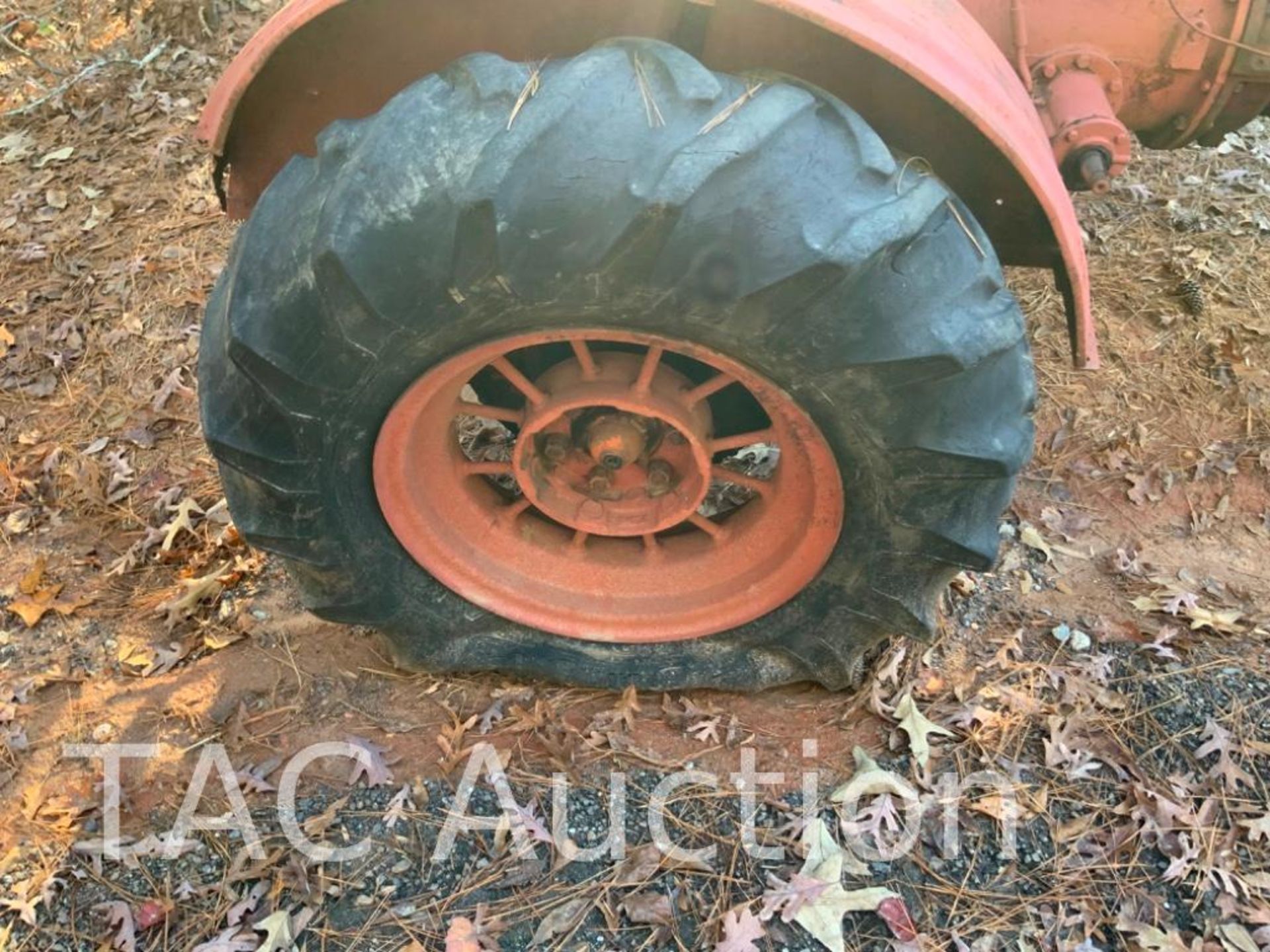 Allis Chalmers Tri Cycle Antique Farm Tractor - Image 12 of 16