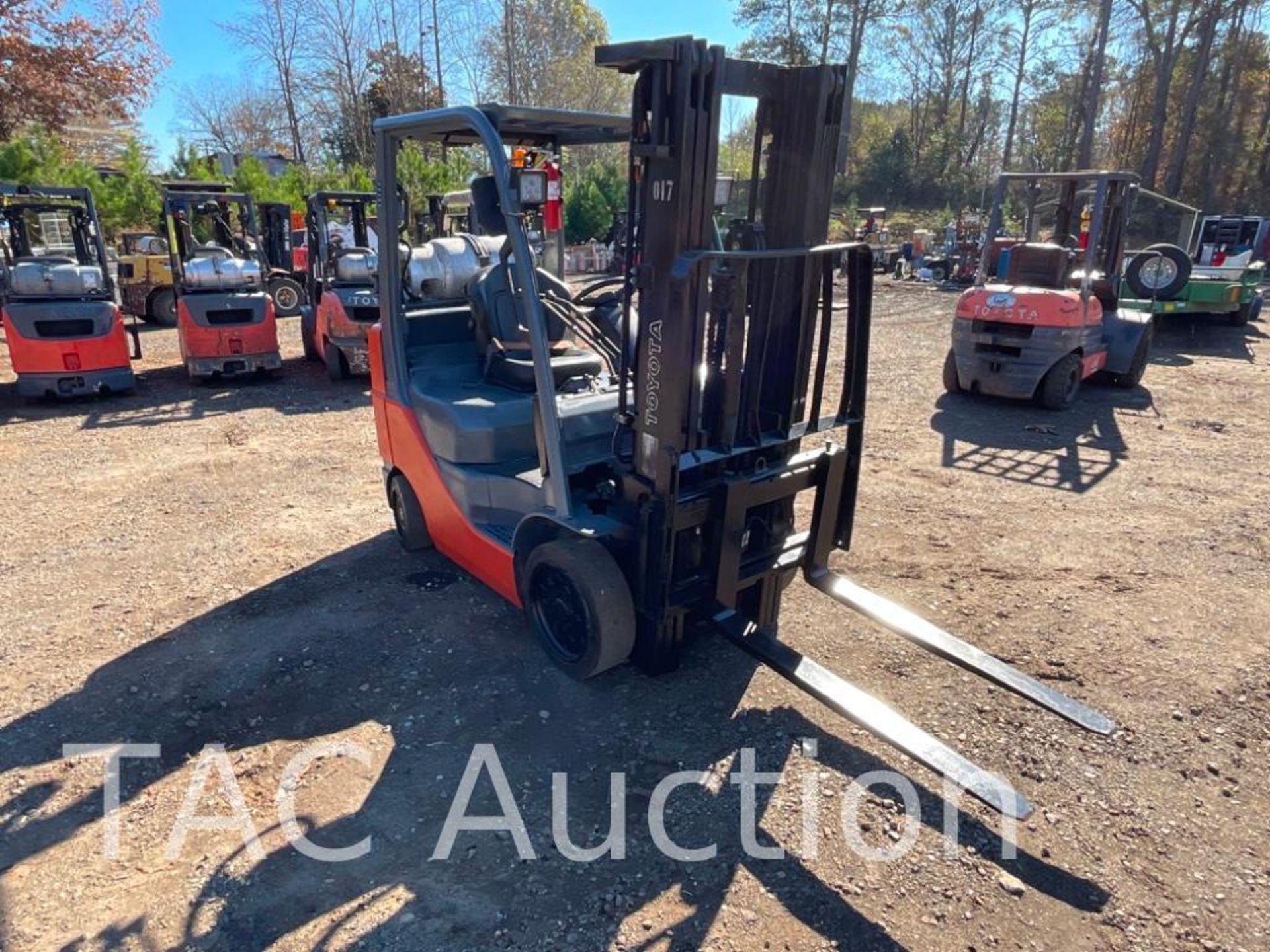 Toyota 8FGCU25 5,000lb Forklift - Image 7 of 24