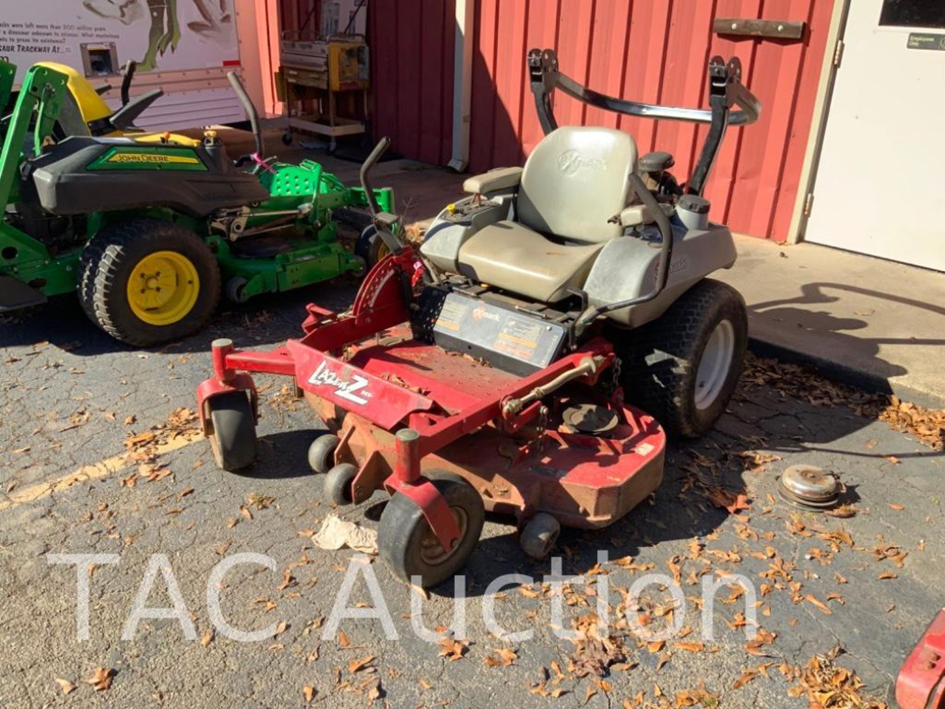 Exmark Lazer Z 48in Zero Turn Lawn Mower