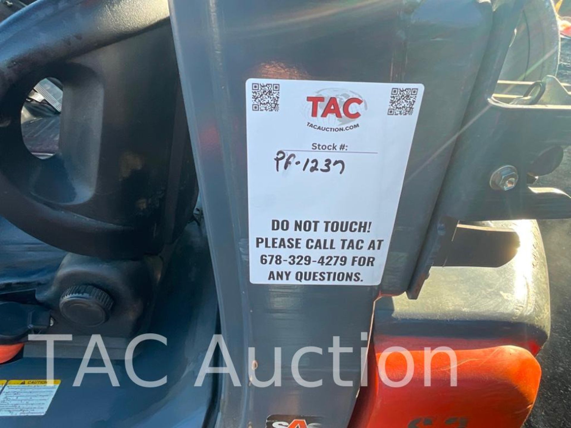 2018 Toyota 8FGCU25 5,000lb Forklift - Image 17 of 18