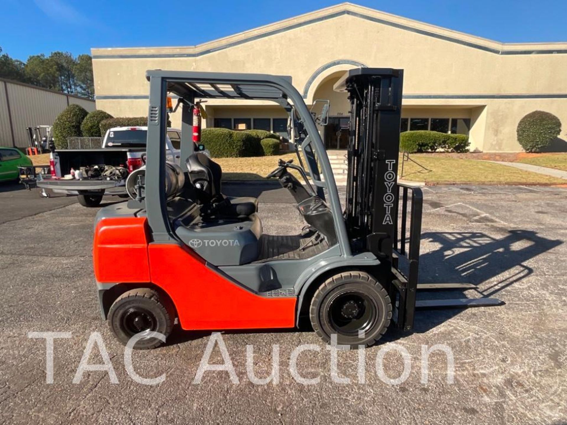 2018 Toyota 5000lb Forklift - Image 6 of 28