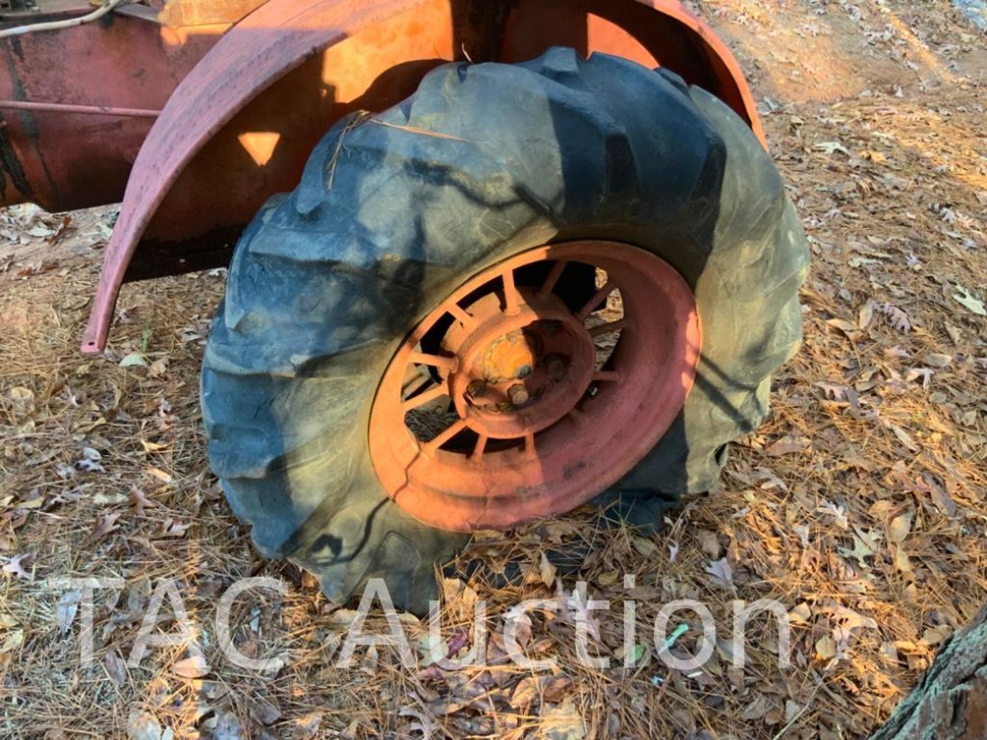 Allis Chalmers Tri Cycle Antique Farm Tractor - Image 13 of 16