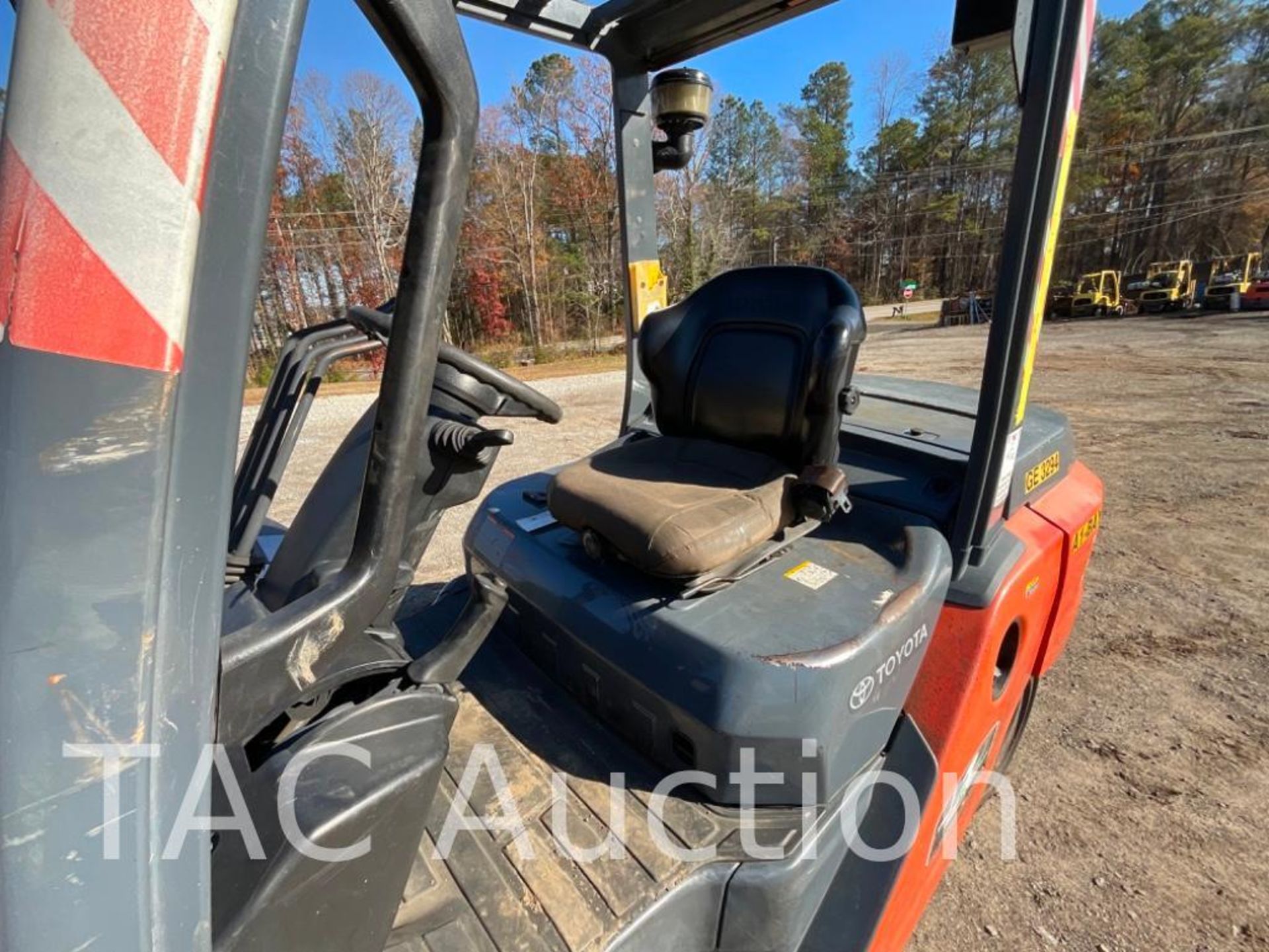 2016 Toyota 8FD45U 9,000lbs Diesel Forklift - Image 14 of 27