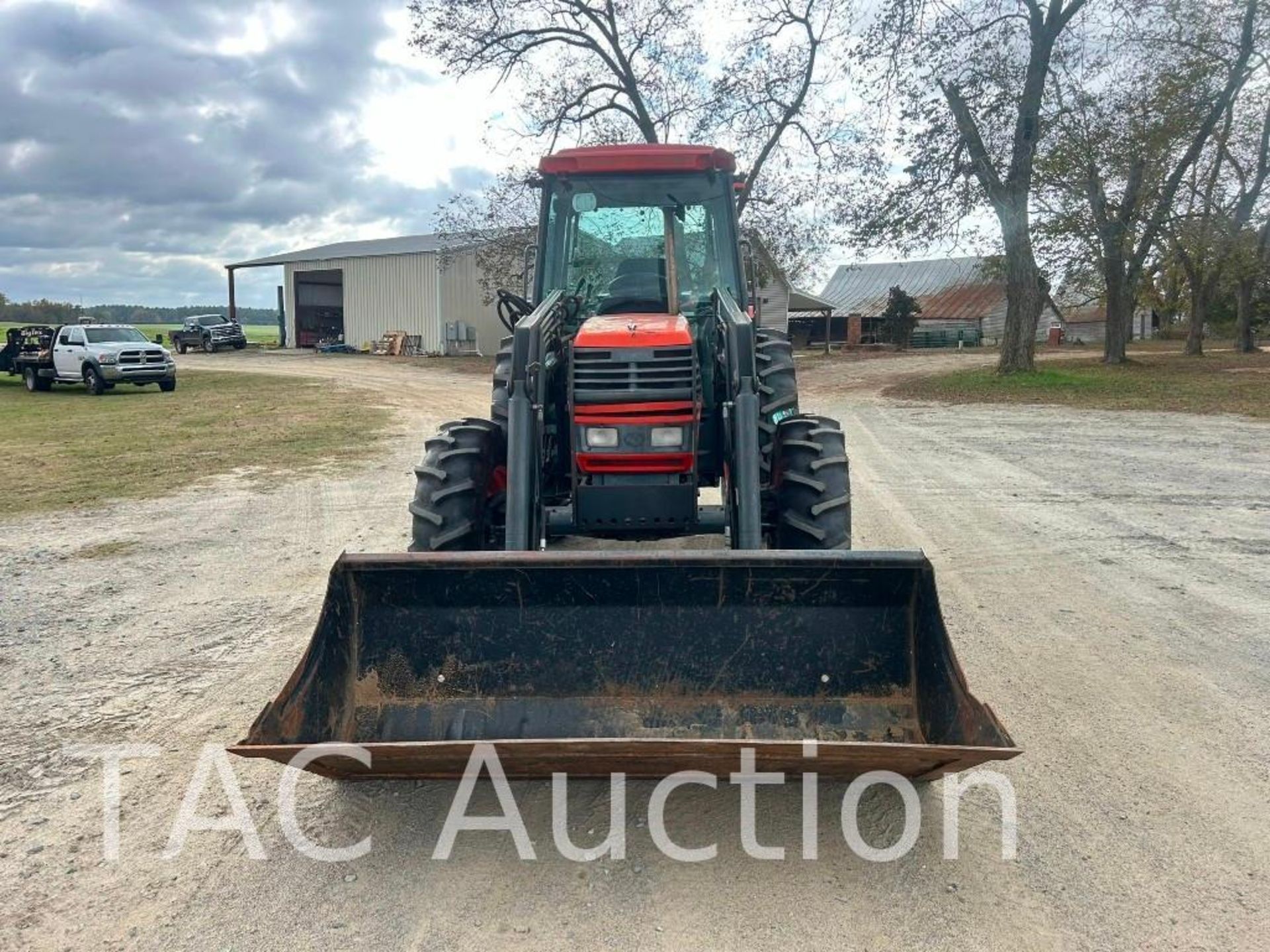 2004 Kubota M9000 4x4 Tractor W/ Front End Loader - Image 2 of 20