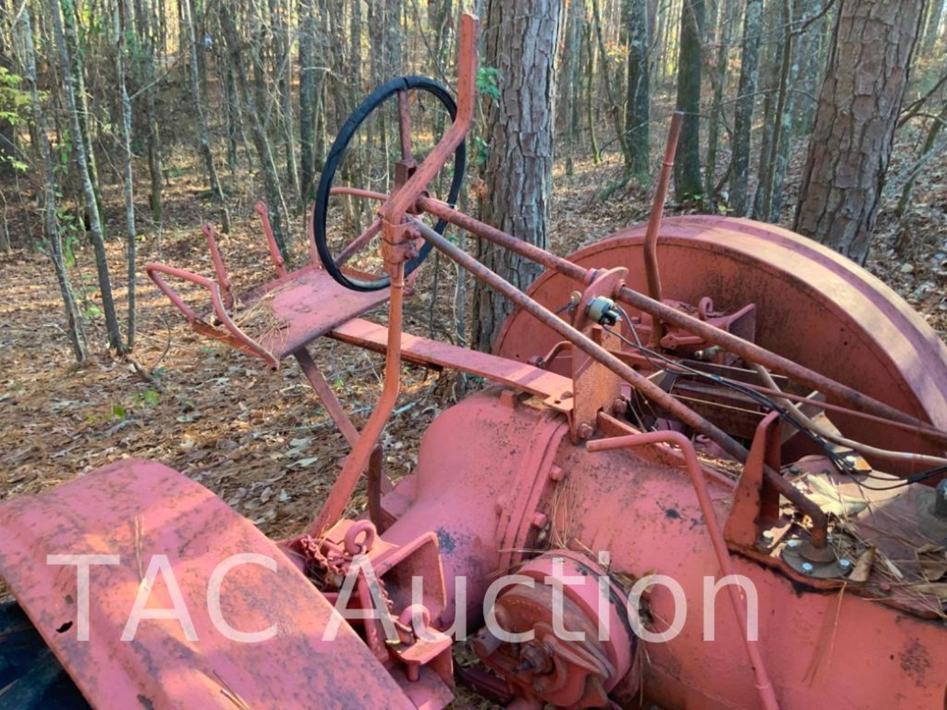 Allis Chalmers Tri Cycle Antique Farm Tractor - Image 10 of 16