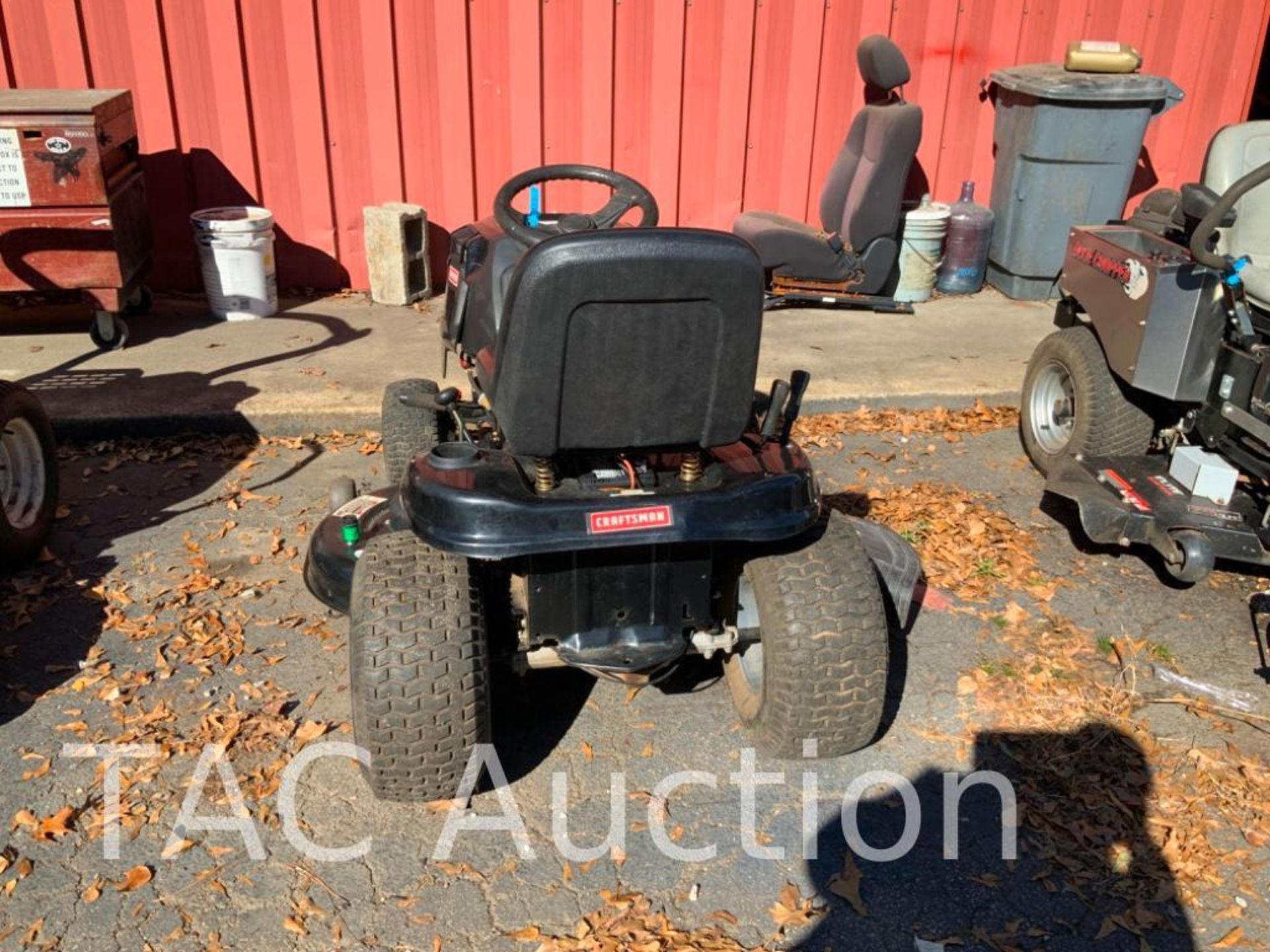 Craftsman LT2000 46in Riding Lawn Mower - Image 5 of 23