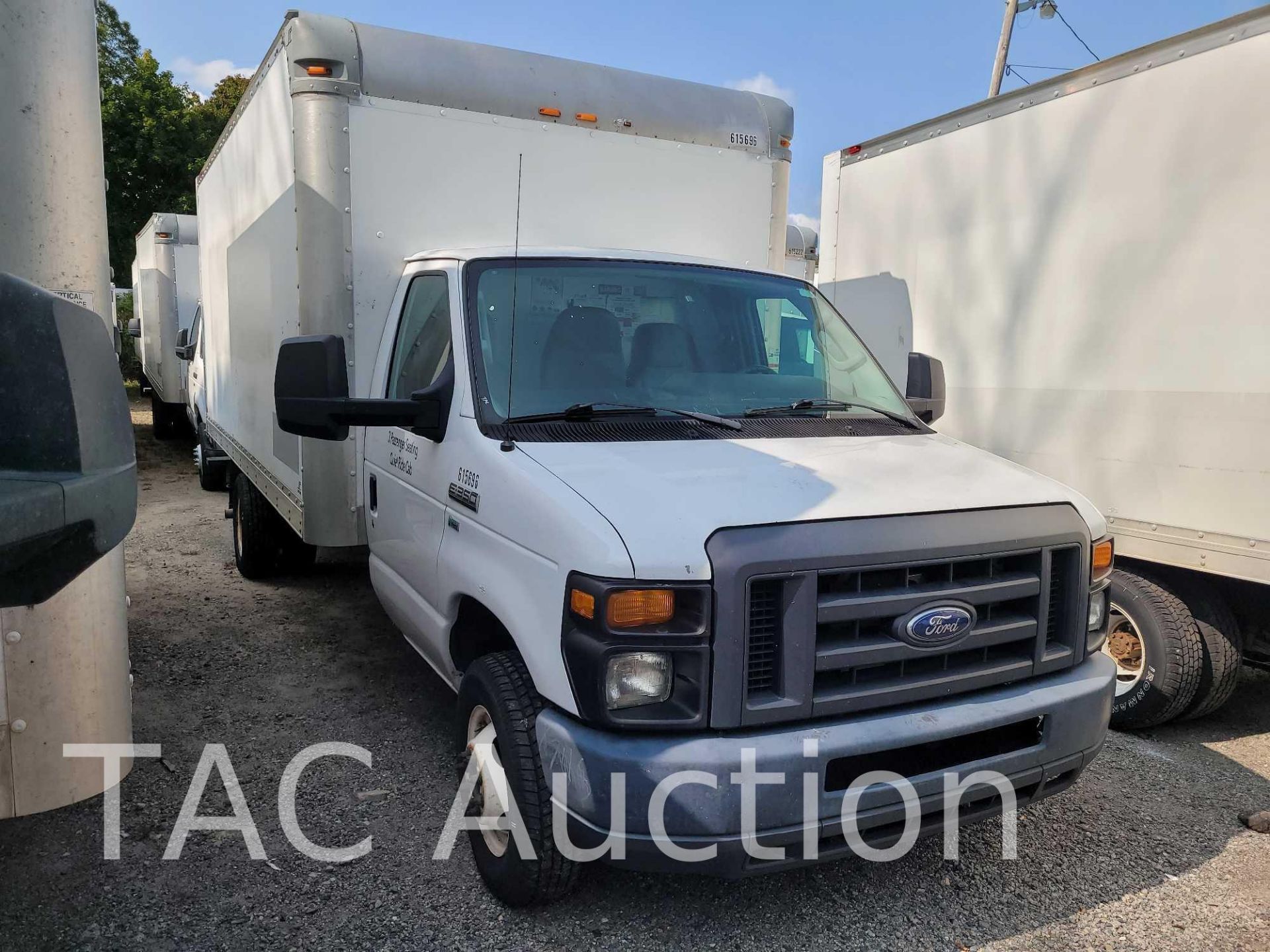 2016 Ford E-350 16ft Box Truck - Image 3 of 47