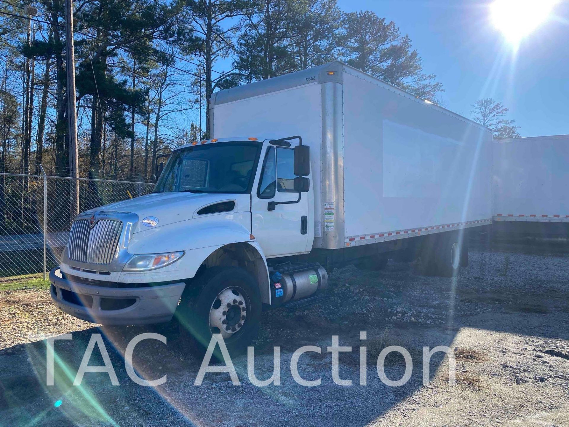 2017 International Durastar 4300 26ft Box Truck