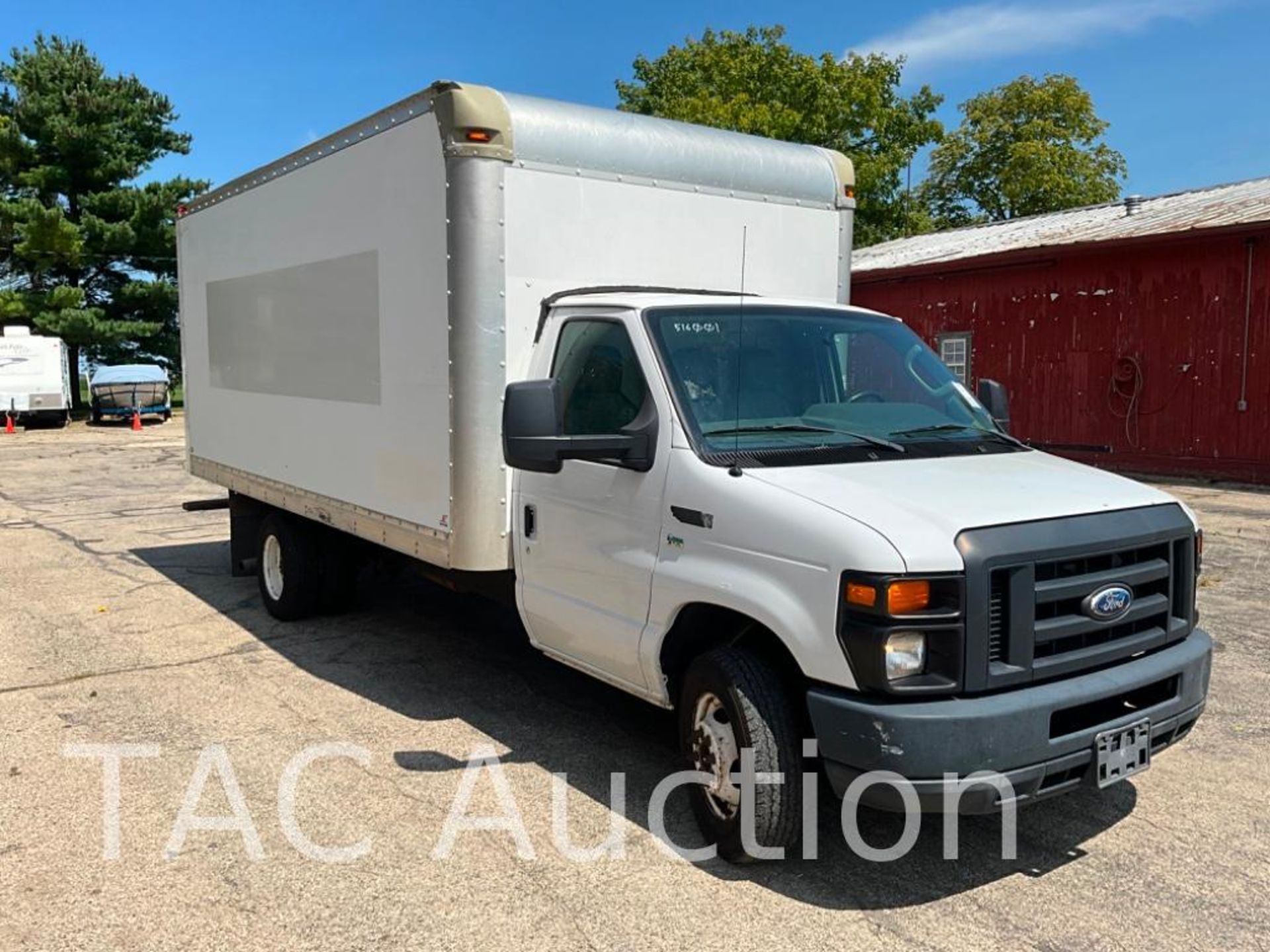 2015 Ford E-350 16ft Box Truck - Image 3 of 42