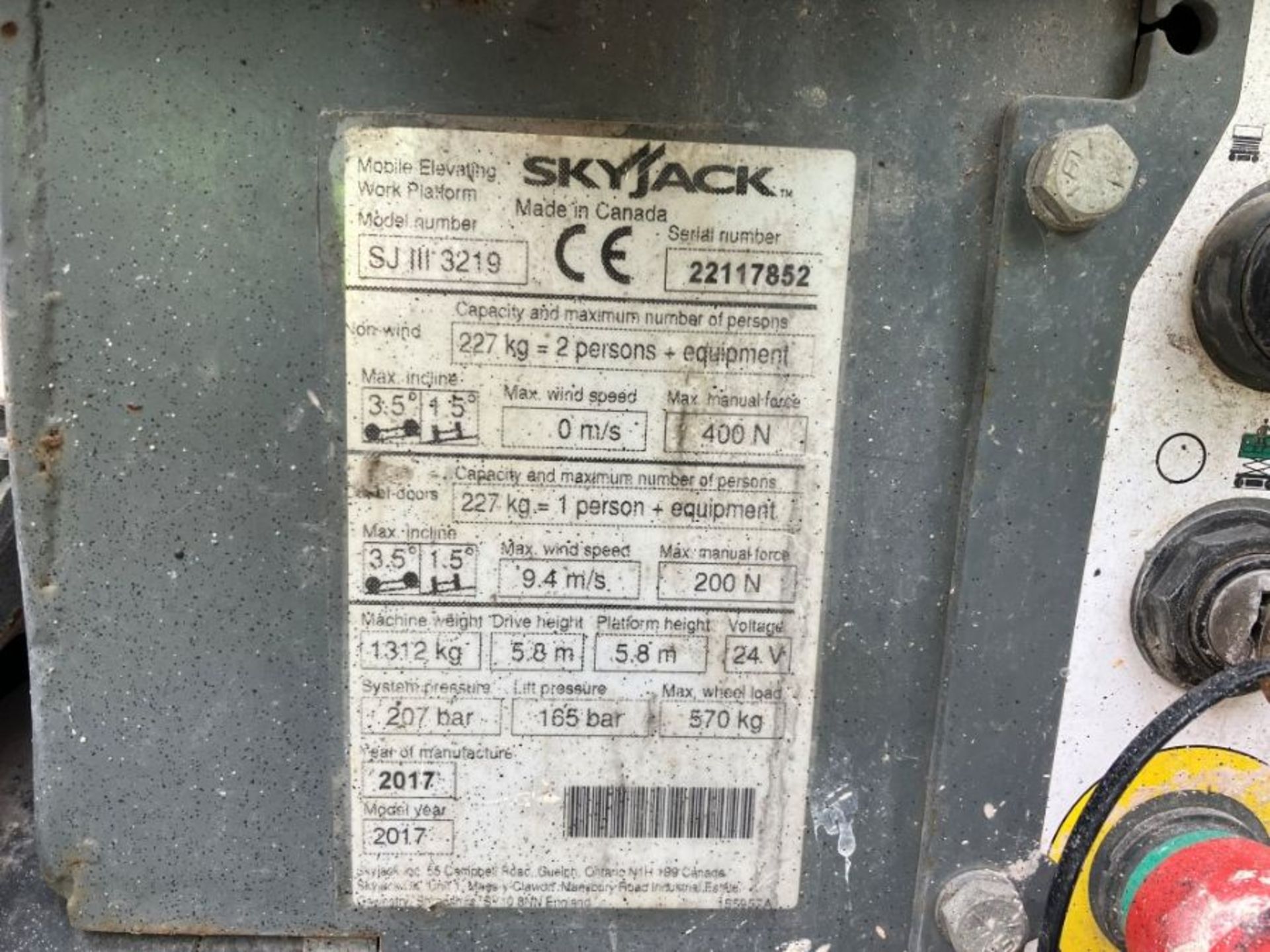 Skyjack SJIII 3219 electric scissor lift access platform (2017) - Image 2 of 9
