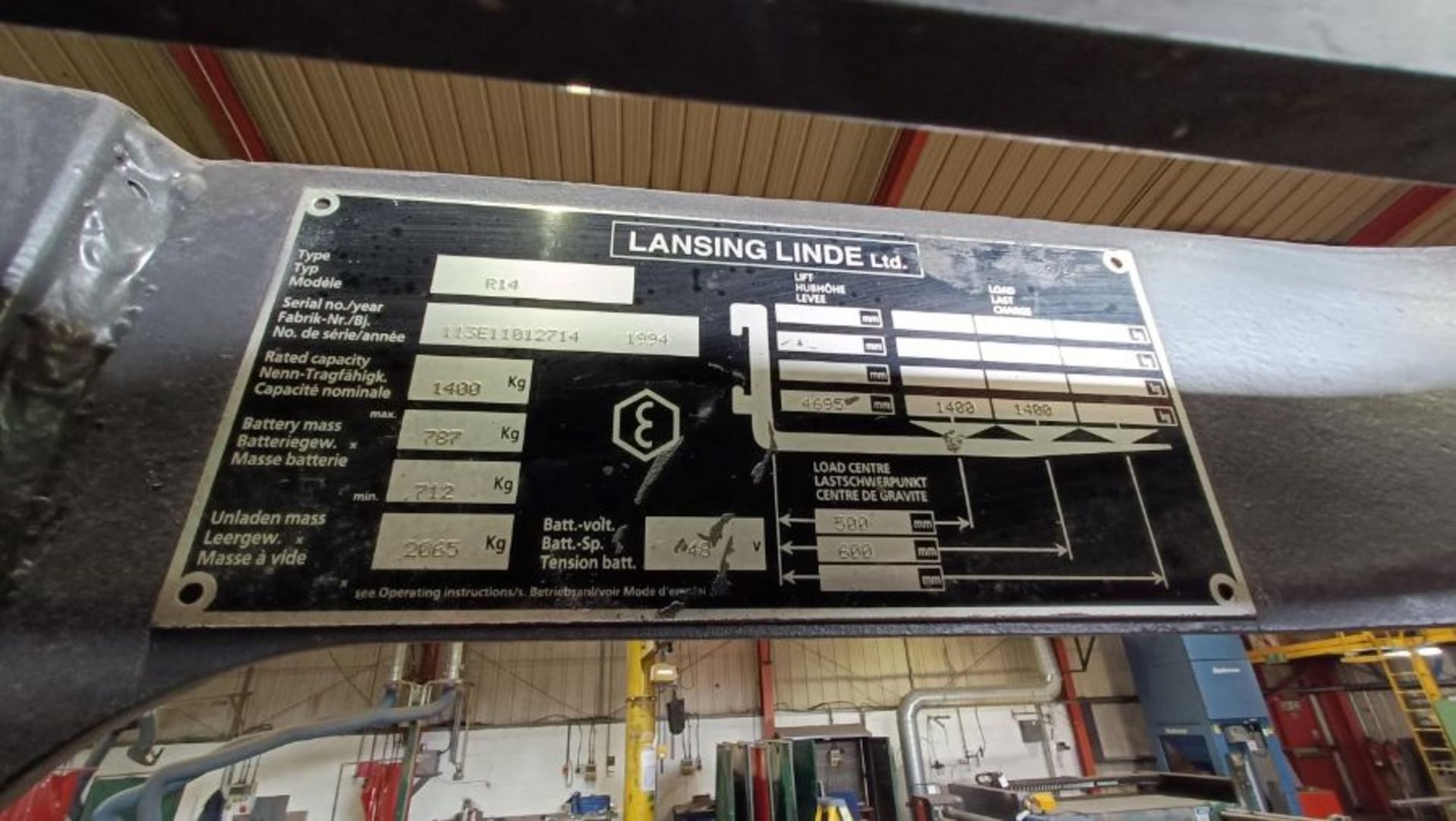 Lansing R14 electric reach truck (1994) with charger - Image 11 of 12