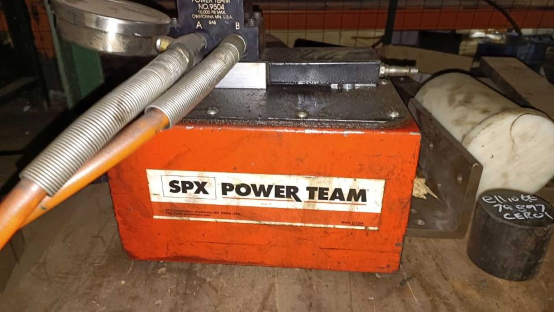 Unnamed horizontal press with SPX Power tech hydraulic pack - Image 2 of 4