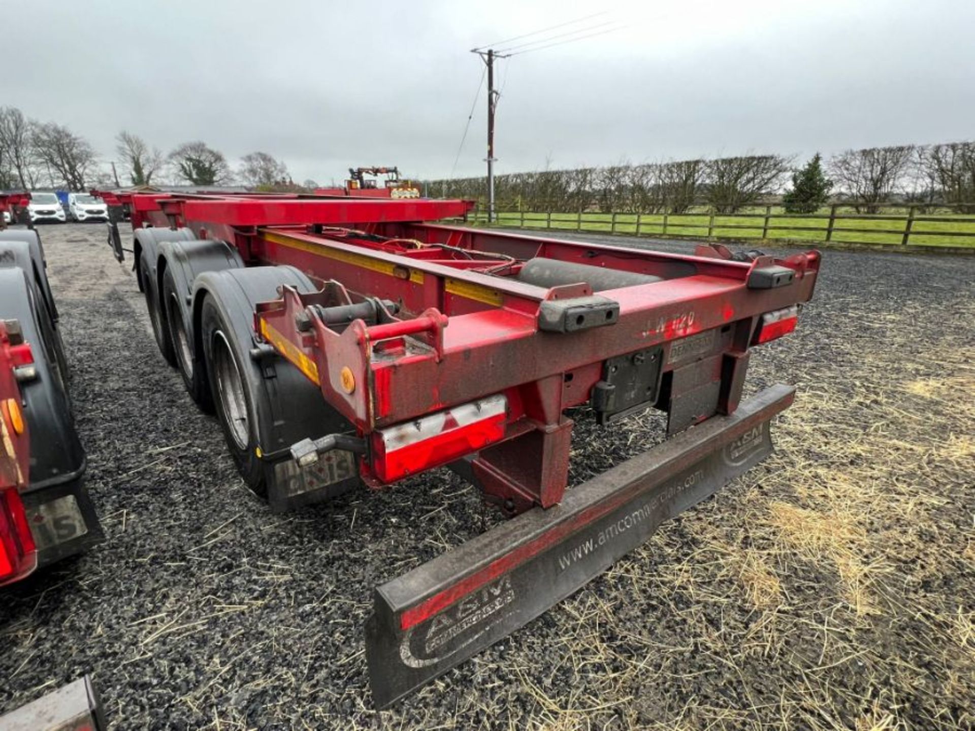 Dennison Tri-Axle Sliding Skeletal Trailer (2017) (C465793) - Image 6 of 8