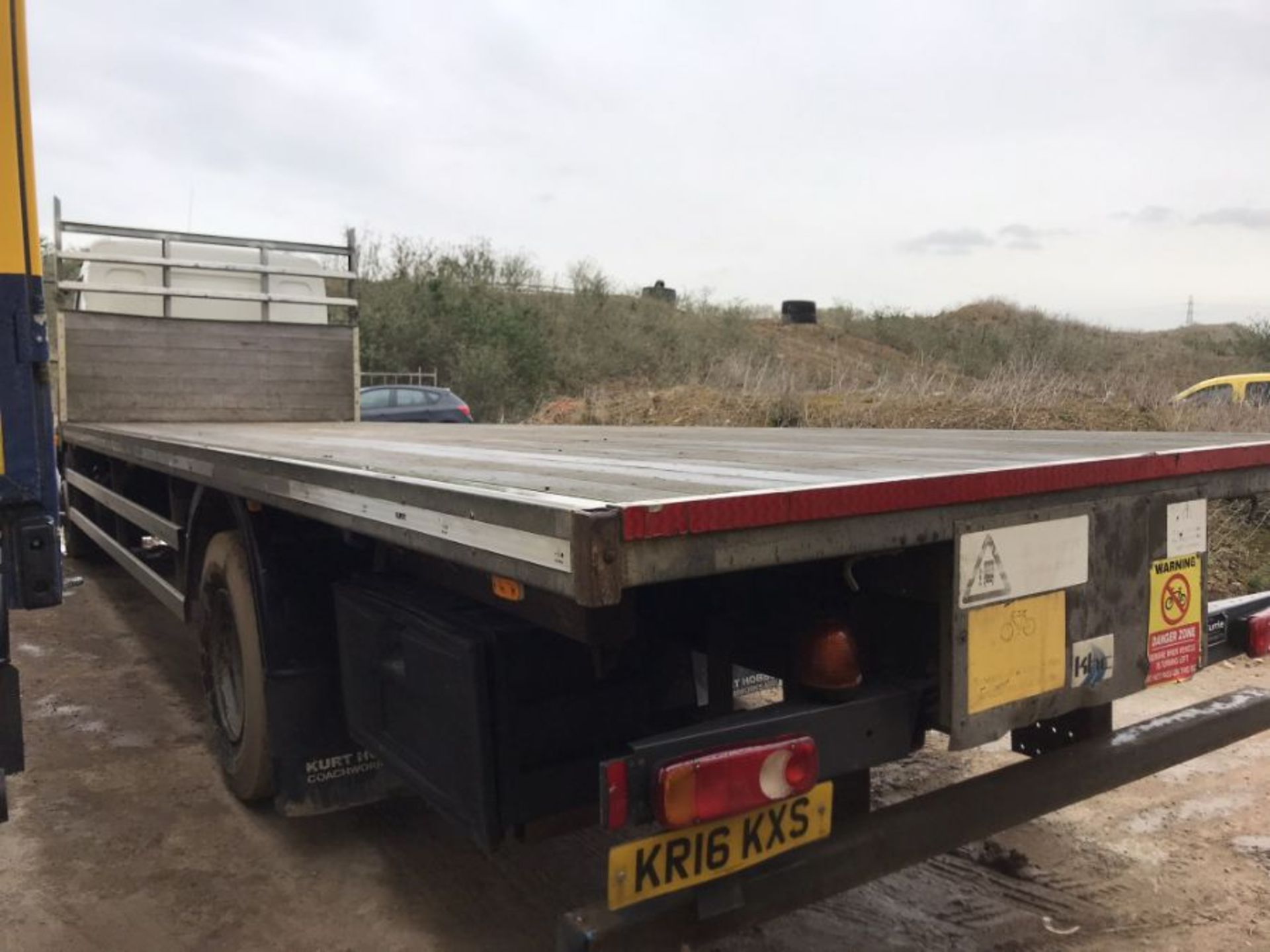 DAF LF 250 Euro 6 18t flatbed (KR16 KXS) - Image 3 of 15