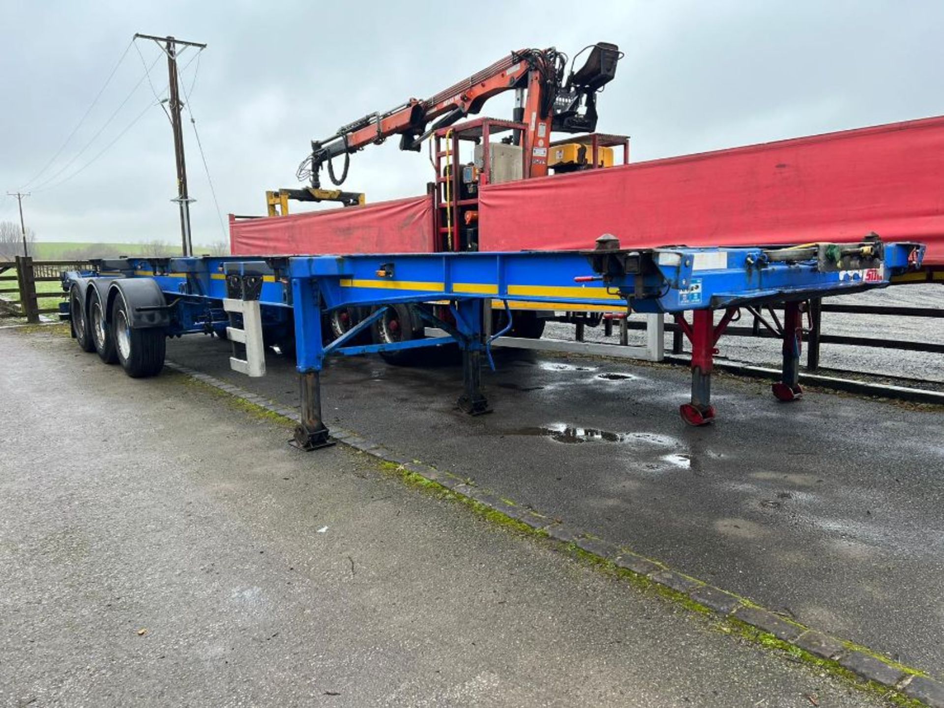 SDC Tri-Axle Sliding Skeletal Trailer (2014) (C379386) - Image 5 of 6