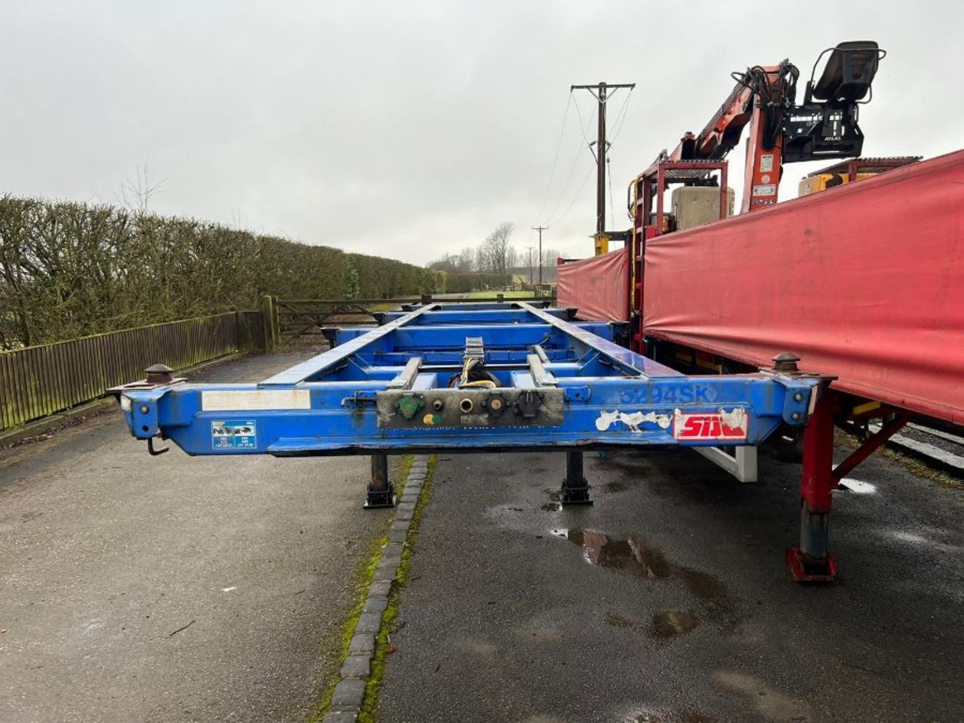 SDC Tri-Axle Sliding Skeletal Trailer (2014) (C379386) - Image 4 of 6