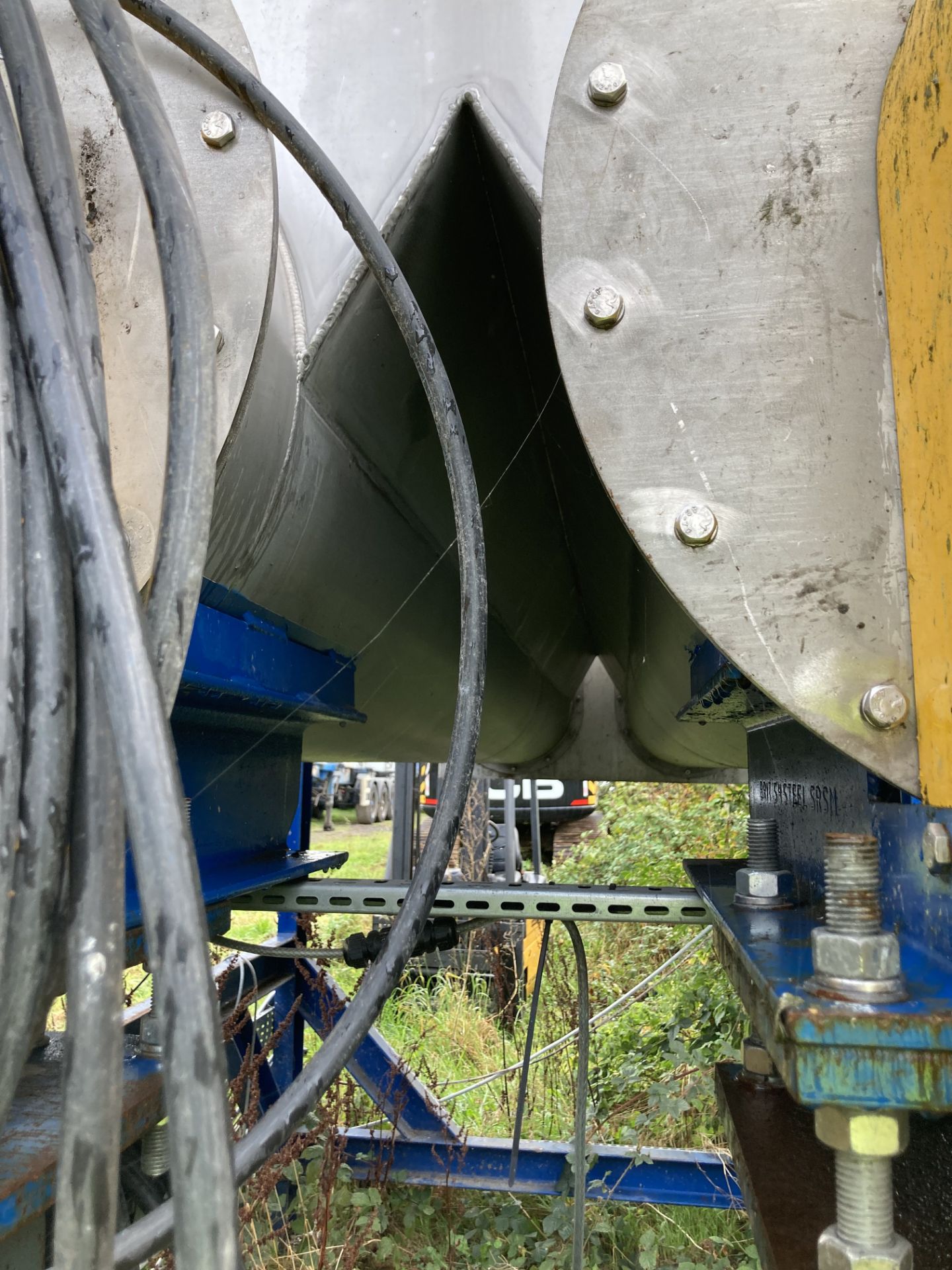 Stainless Steel bottom discharge hopper - Image 6 of 7