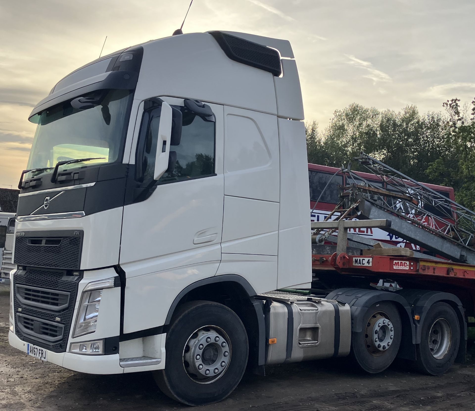2018 ('67') Volvo FH540 6x2 Tractor Unit with Globetrotter XL Cab - Image 2 of 15