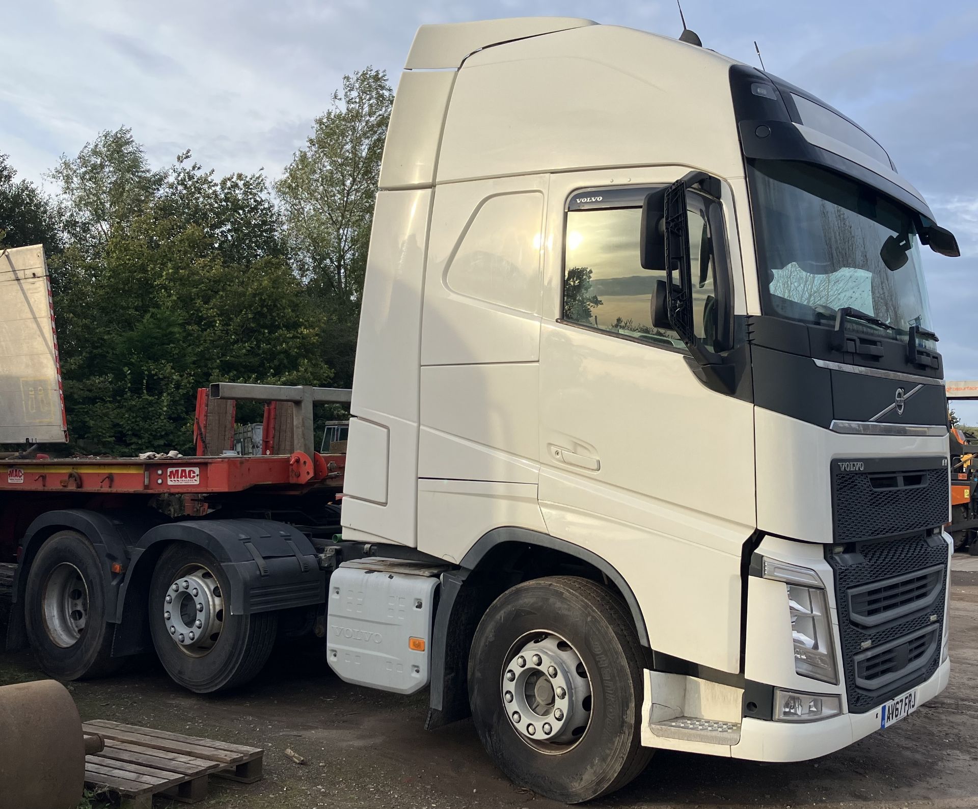 2018 ('67') Volvo FH540 6x2 Tractor Unit with Globetrotter XL Cab - Image 3 of 15