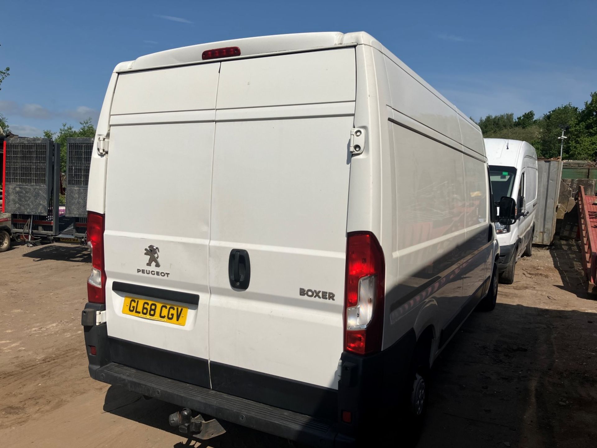 2018 Peugeot Boxer 335 L3 Diesel 2.0 BlueHDi H2 Professional Van - Image 5 of 19